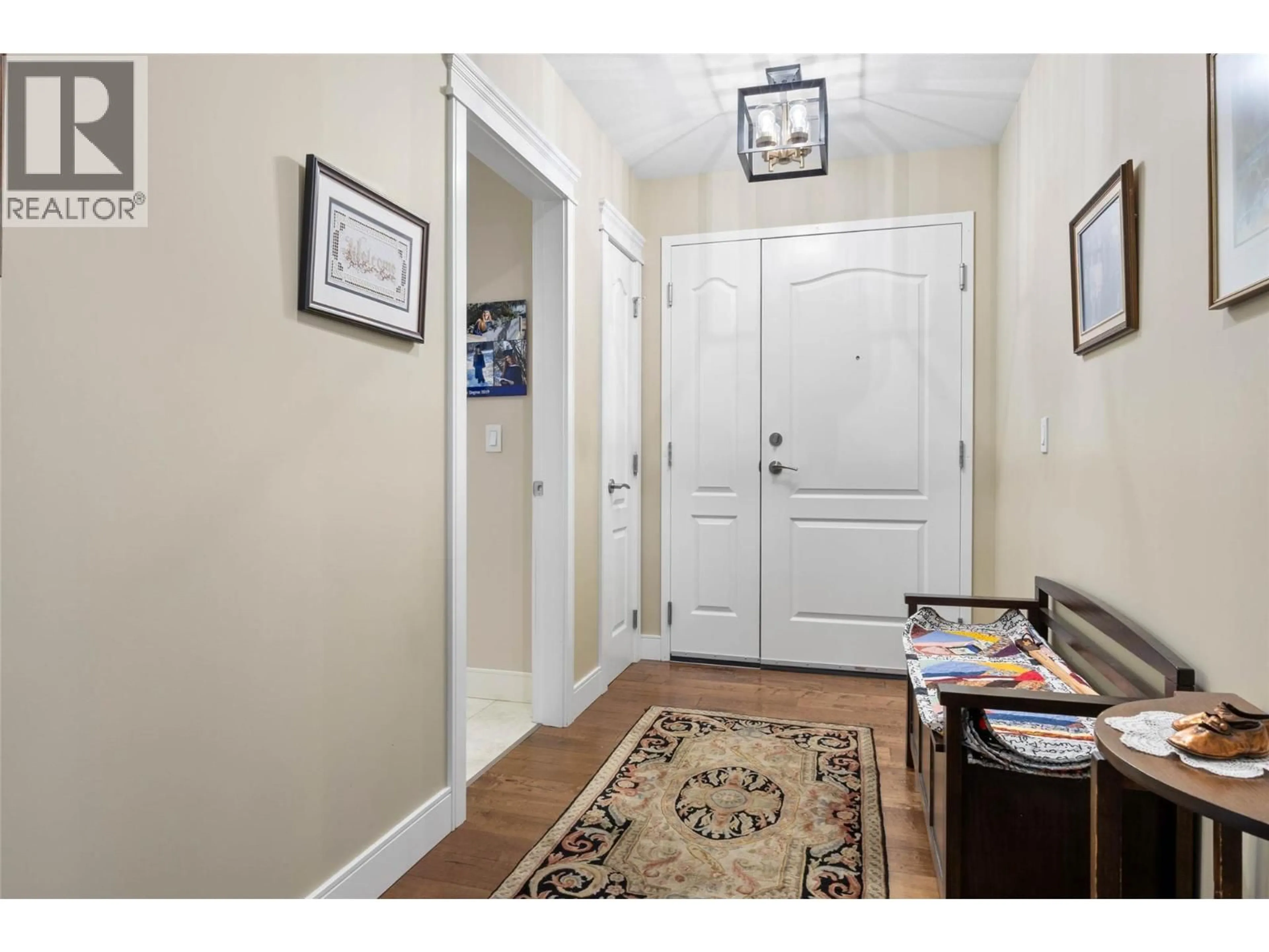 Indoor entryway for 402 - 568 LORNE STREET, Kamloops British Columbia V2C1W3
