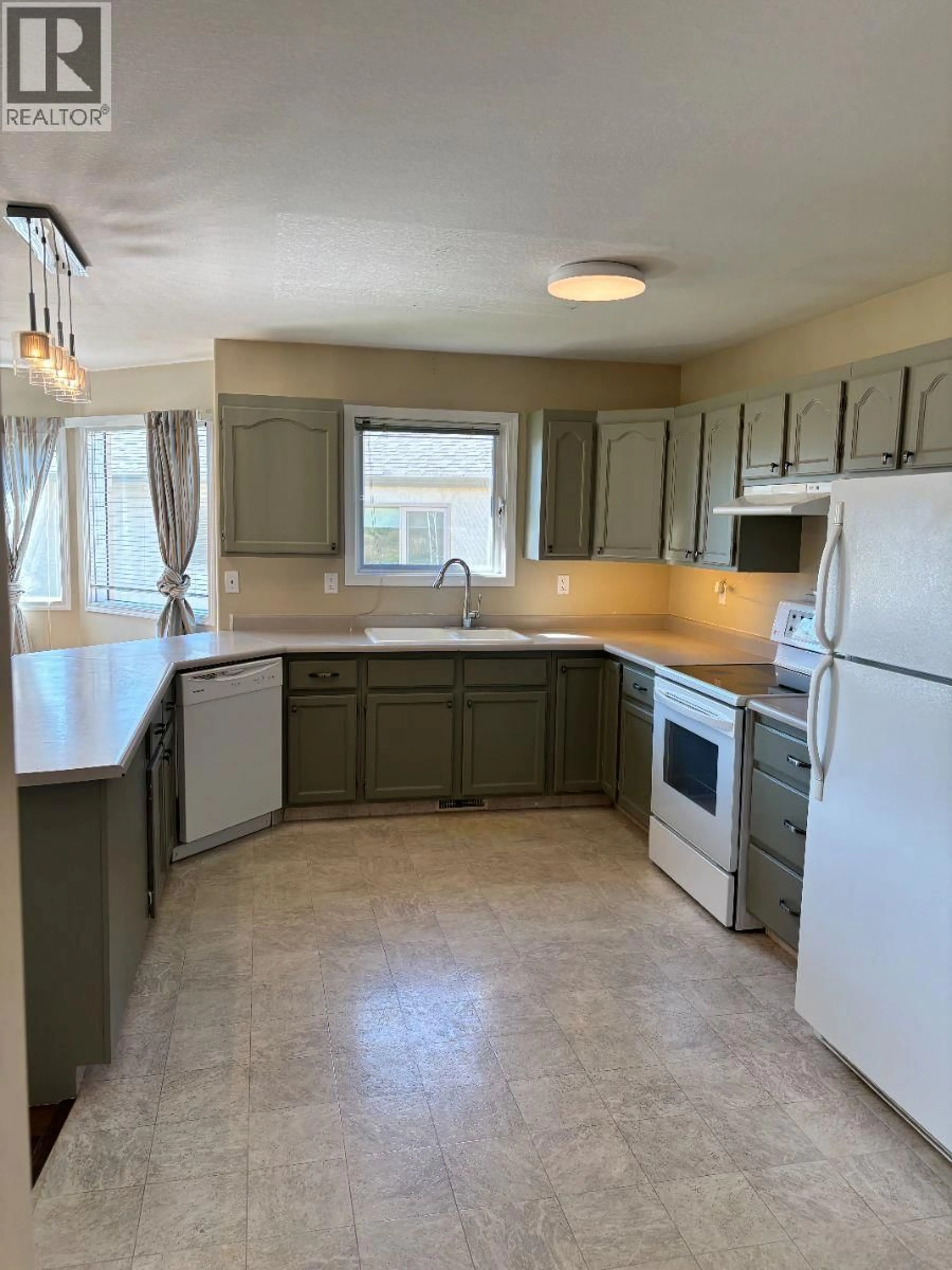 Standard kitchen, ceramic/tile floor for 47 - 1001 30 AVENUE, Vernon British Columbia V1T9H8