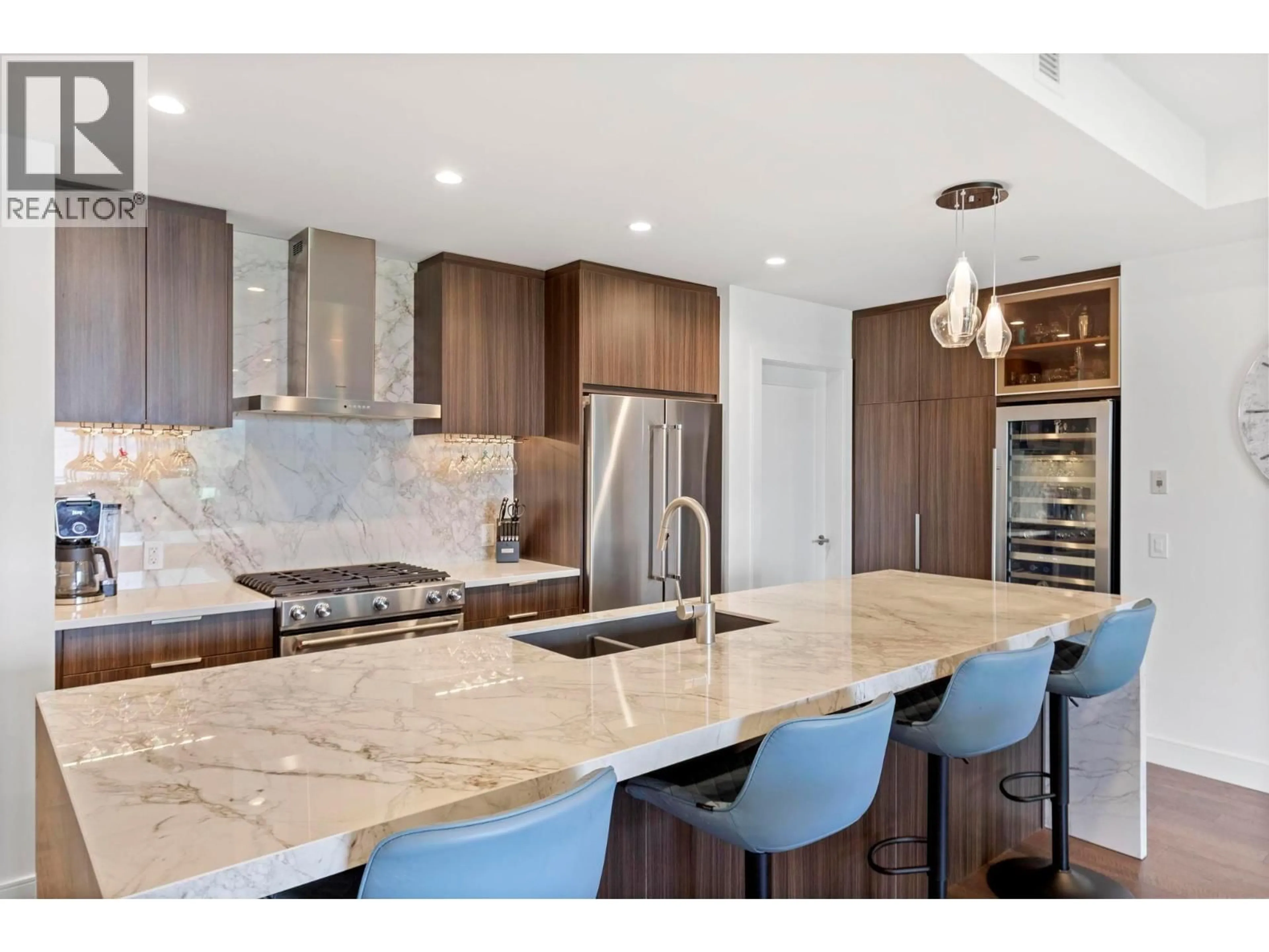 Contemporary kitchen, ceramic/tile floor for 3103 - 3000 ARIVA DRIVE, West Kelowna British Columbia V1Z0B3