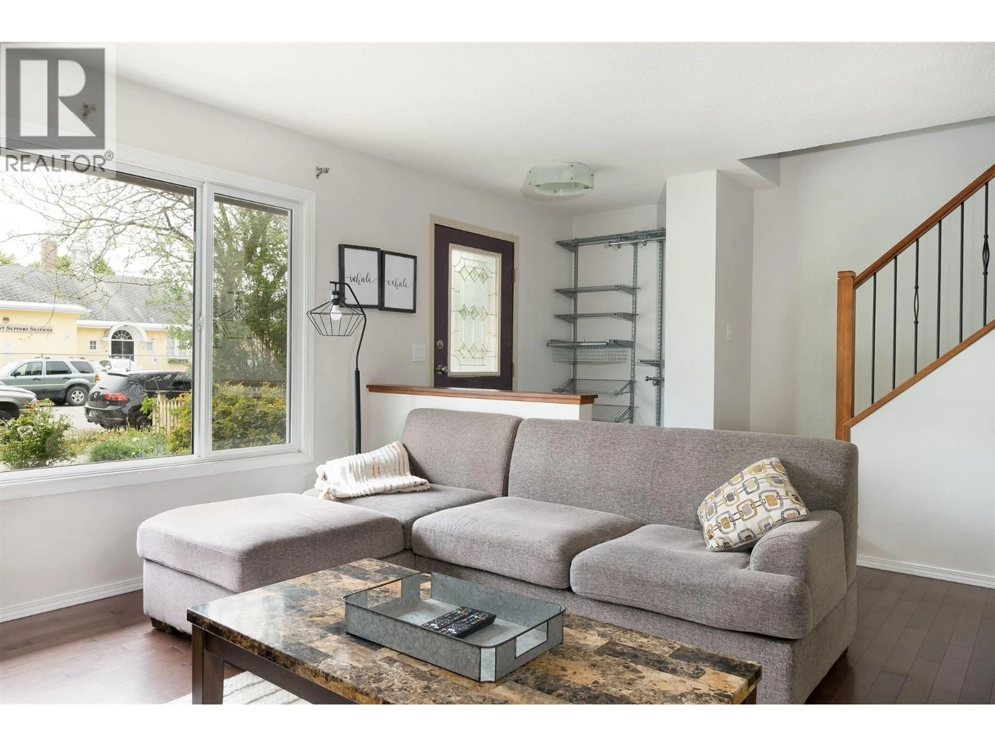 Living room with furniture, unknown for 792 DEHART AVENUE, Kelowna British Columbia V1Y6A1