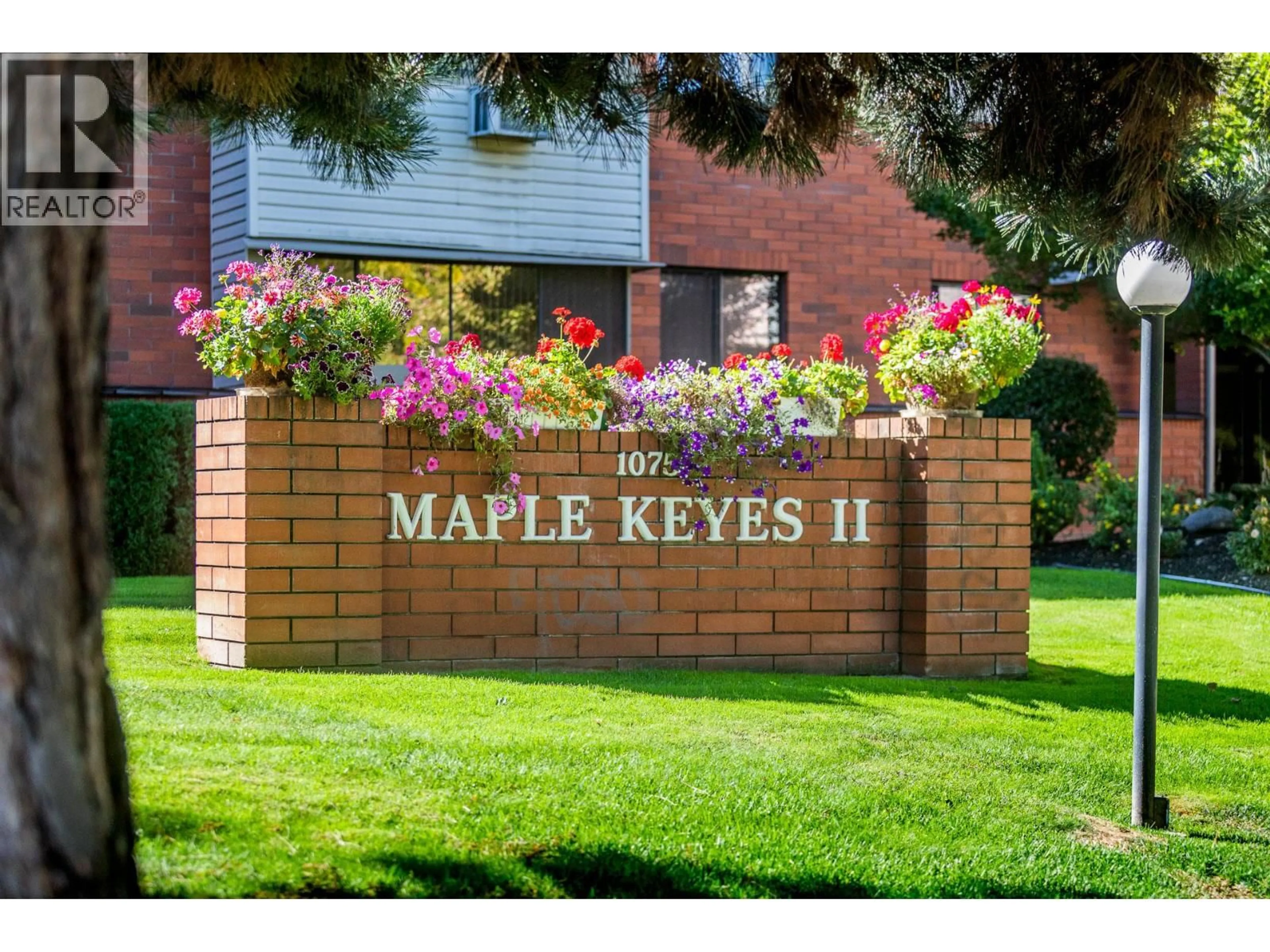 Unknown for 110 - 1075 BERNARD AVENUE, Kelowna British Columbia V1Y6P7