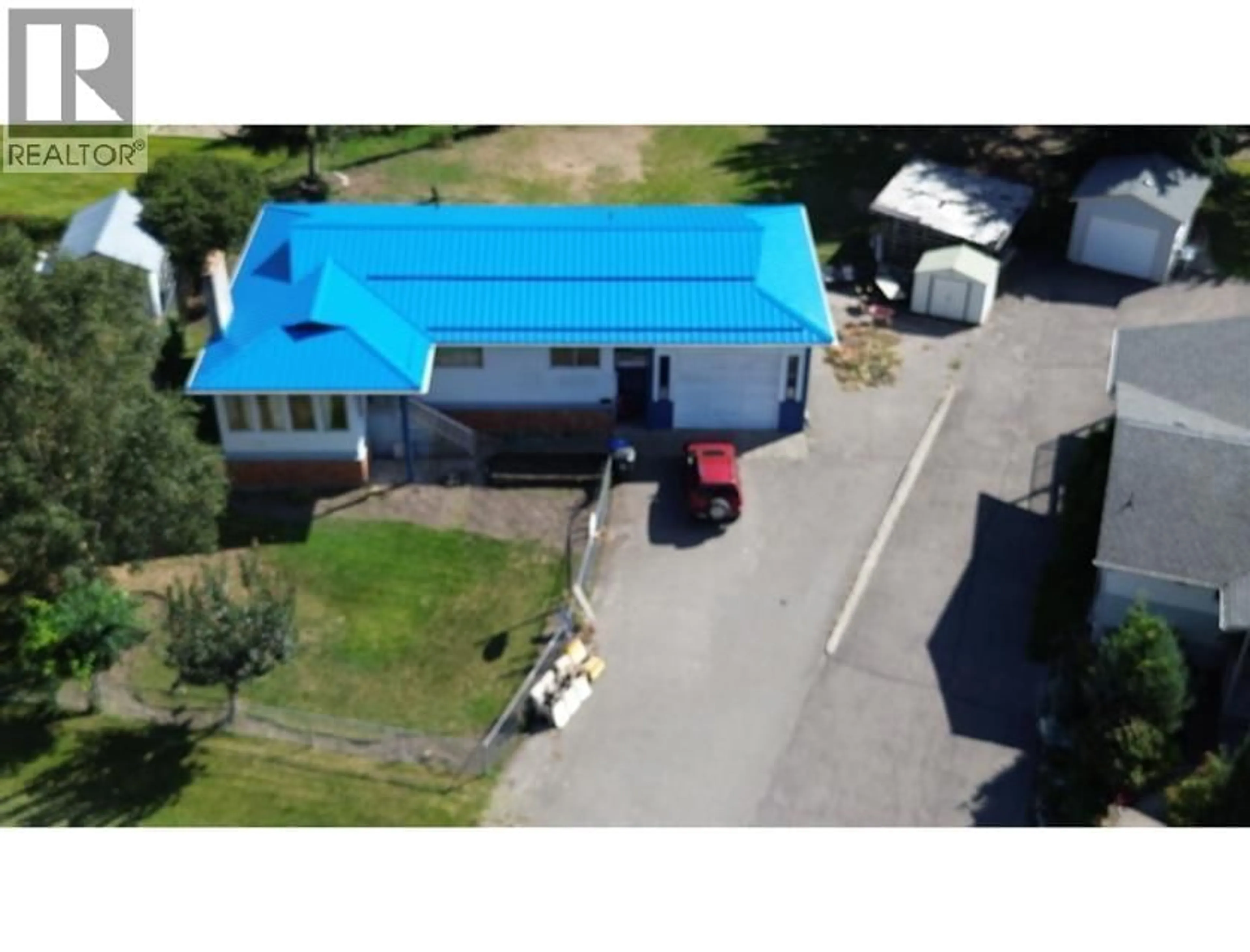 A pic from outside/outdoor area/front of a property/back of a property/a pic from drone, street for 629 THIRD AVENUE, Chase British Columbia V0E1M0