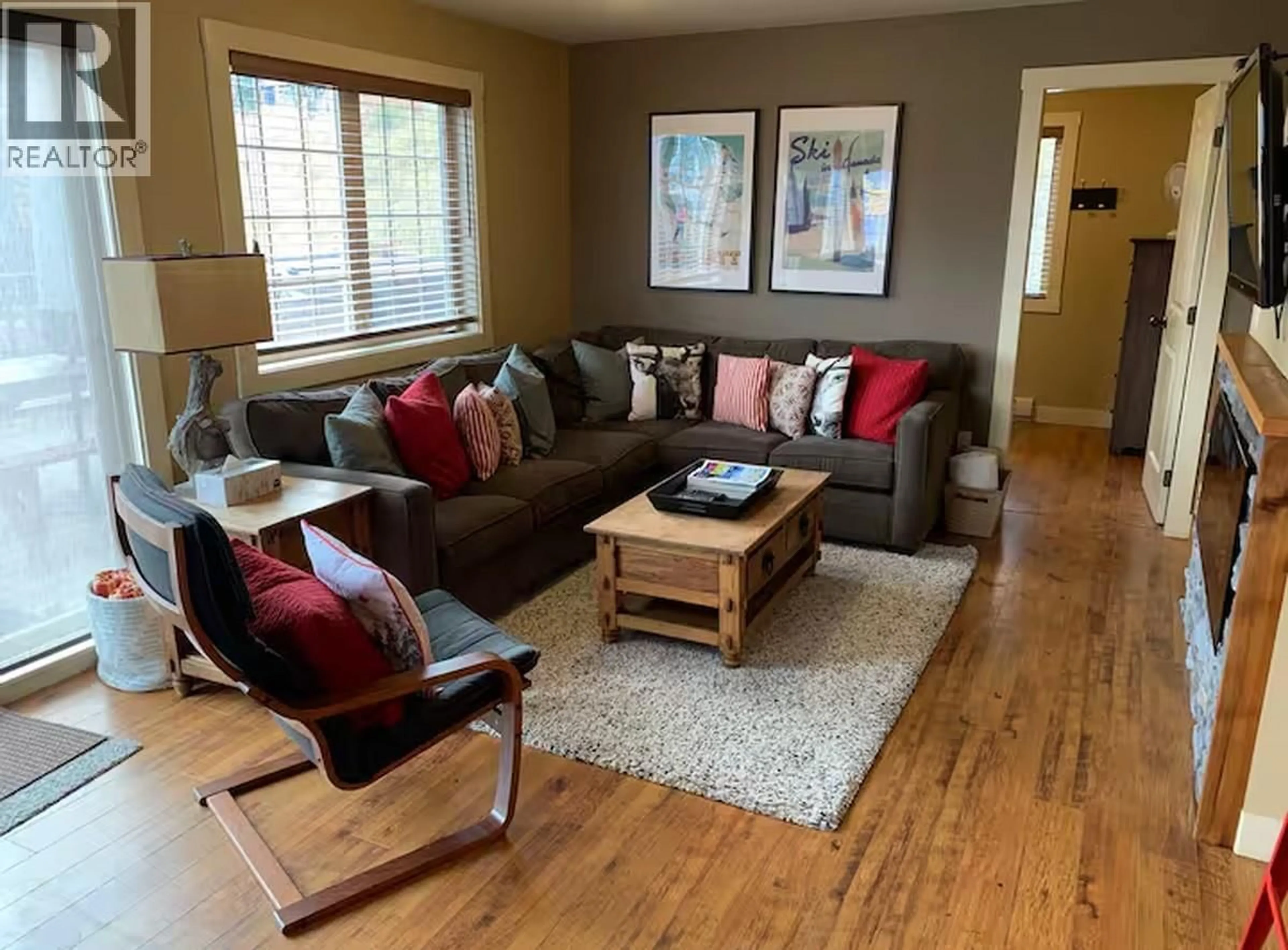 Living room with furniture, wood/laminate floor for 13 - 1322 KAUFMANN VIEW, Golden British Columbia V0H1H2