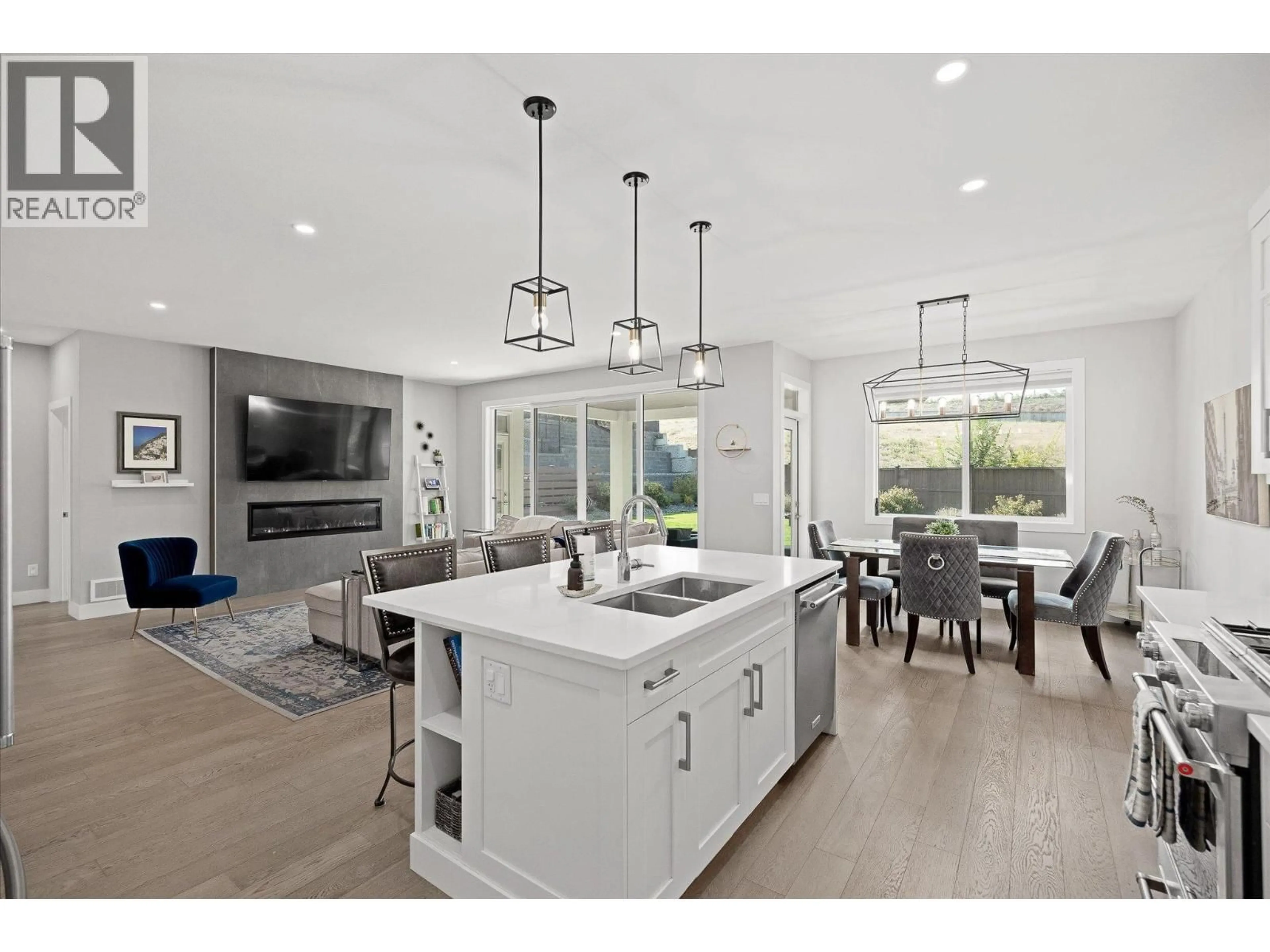 Open concept kitchen, ceramic/tile floor for 11150 JARDINES ROAD, Lake Country British Columbia V4V1H5