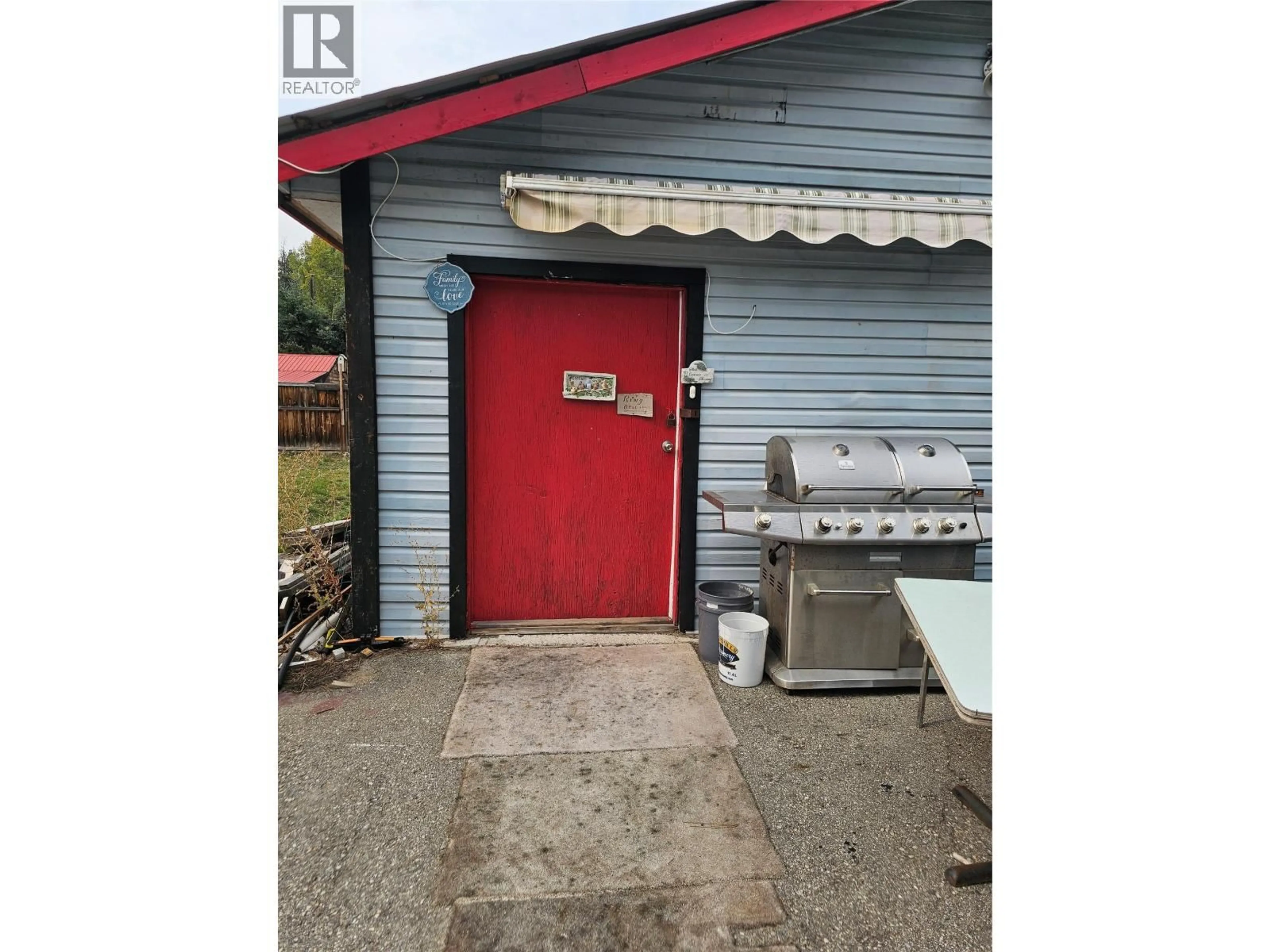 Unknown for 5851 33 HIGHWAY, Beaverdell British Columbia V0H1A0