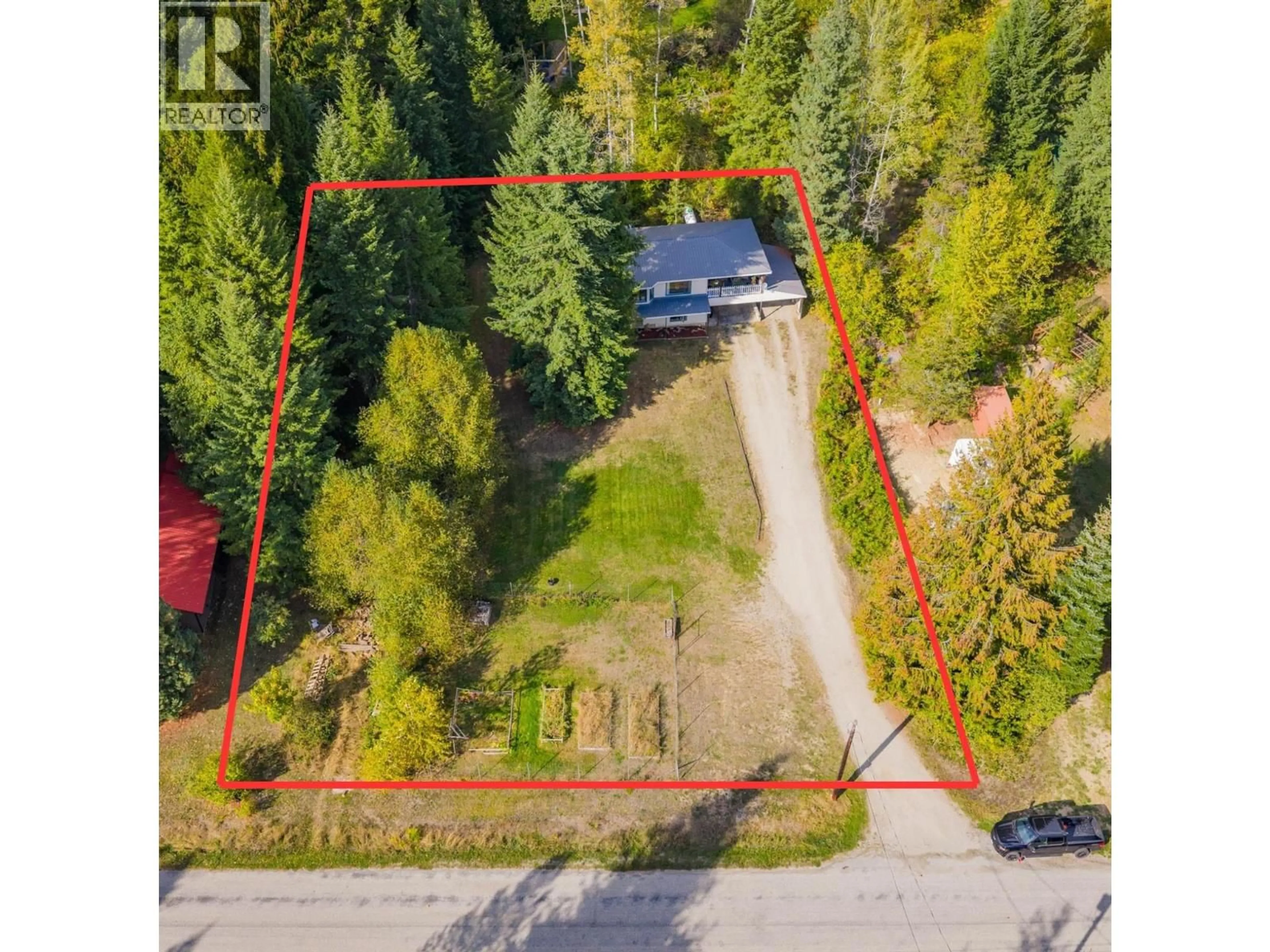 A pic from outside/outdoor area/front of a property/back of a property/a pic from drone, street for 3755 KRESTOVA CEMETERY ROAD, Krestova British Columbia V0G1H2