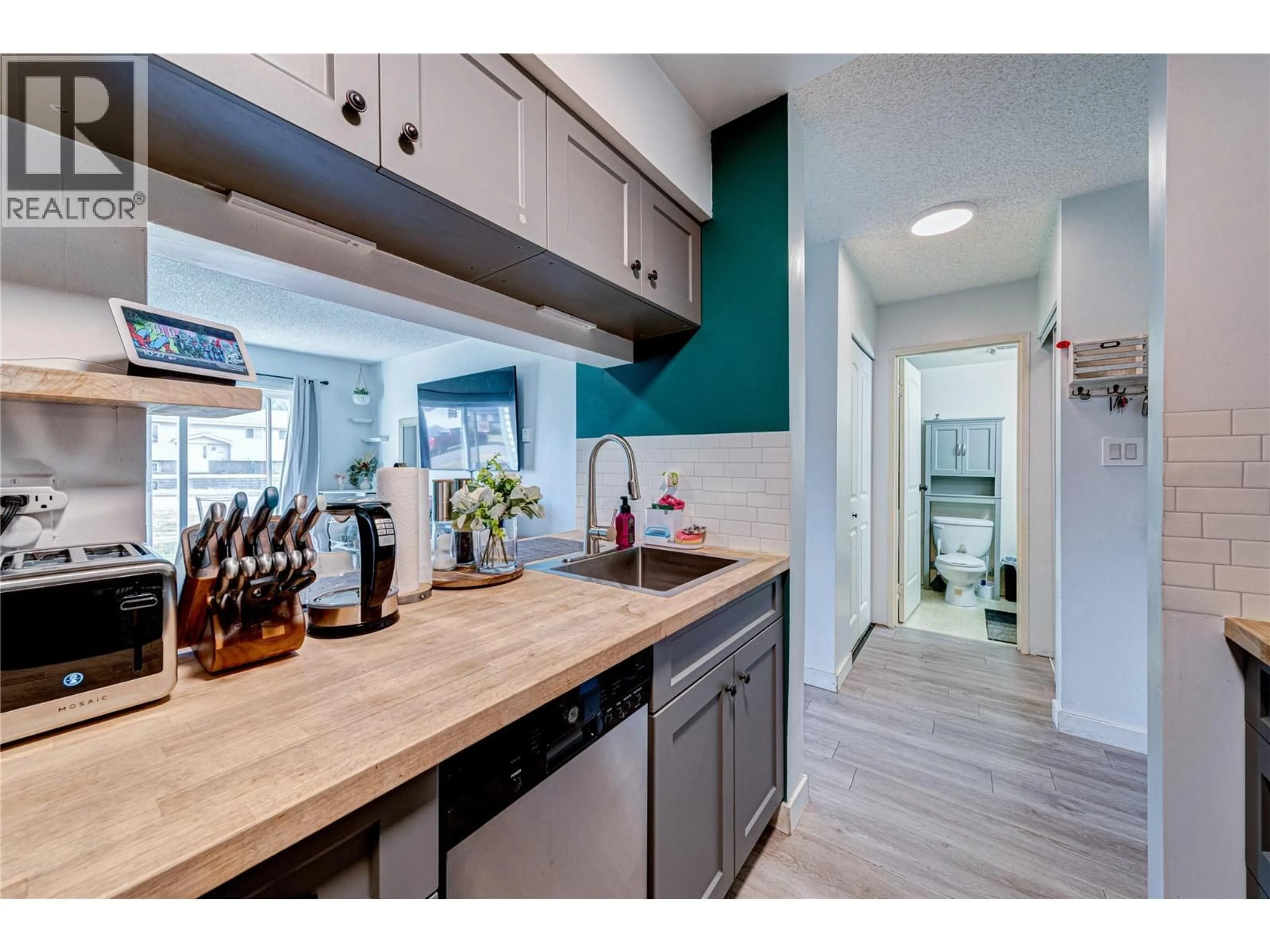 Open concept kitchen, unknown for 111 - 501 ELK STREET, Elkford British Columbia V0B1H0