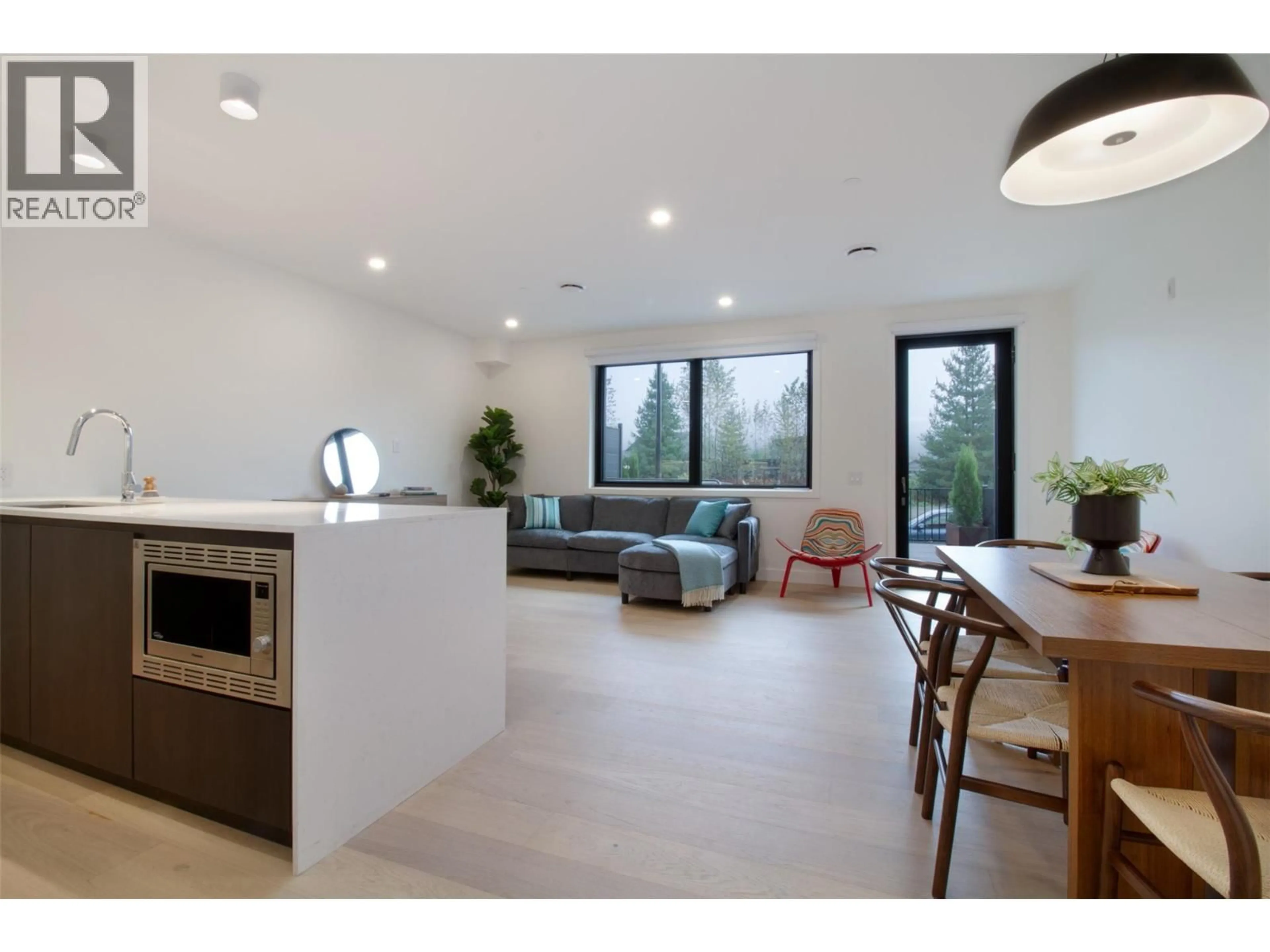 Open concept kitchen, unknown for 1108 - 1702 COURSIER AVENUE, Revelstoke British Columbia V0E2S3