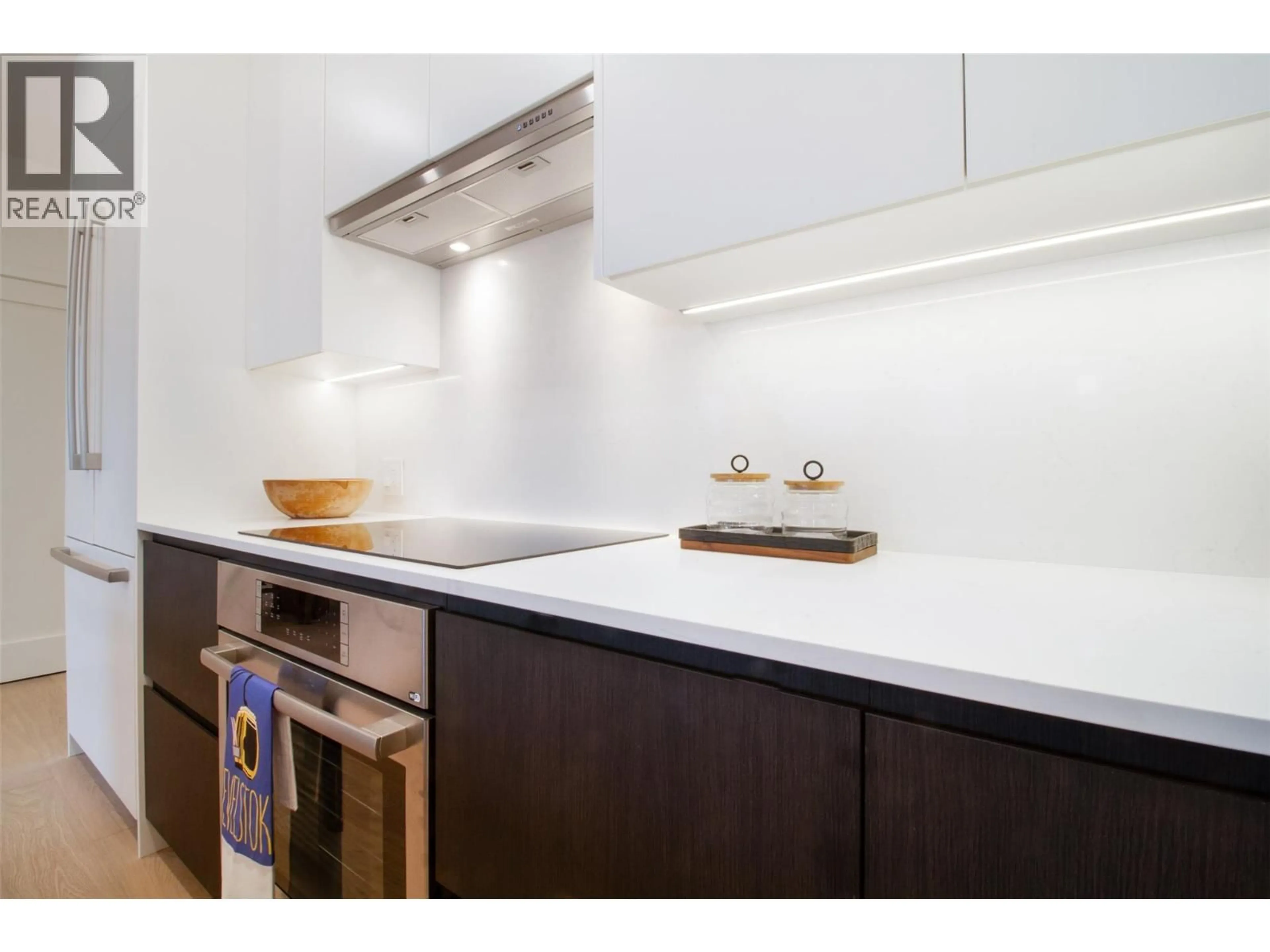 Standard kitchen, unknown for 1108 - 1702 COURSIER AVENUE, Revelstoke British Columbia V0E2S3