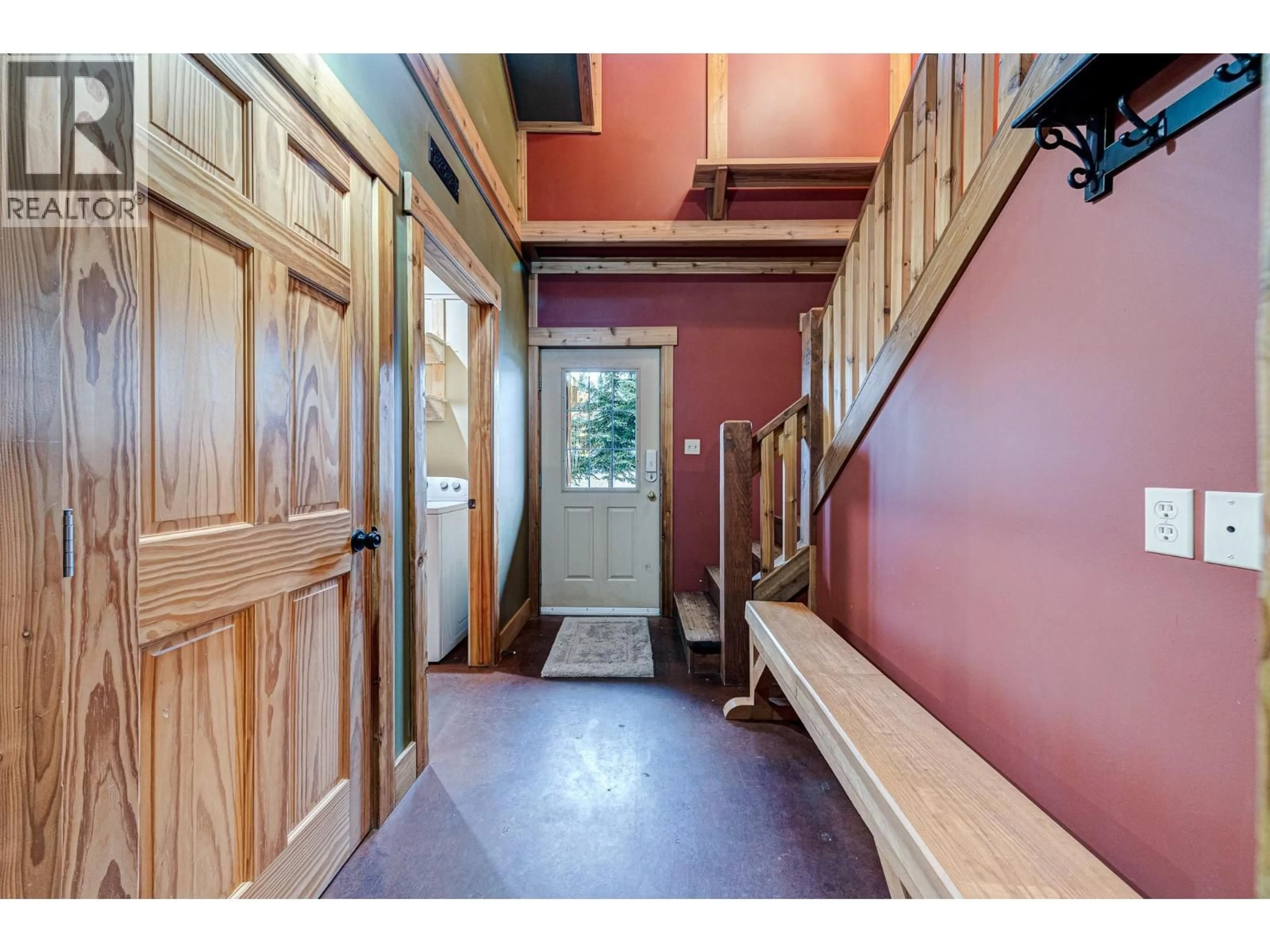 Indoor entryway for 1325 WILDWOOD DRIVE, Sparwood British Columbia V0B2G2