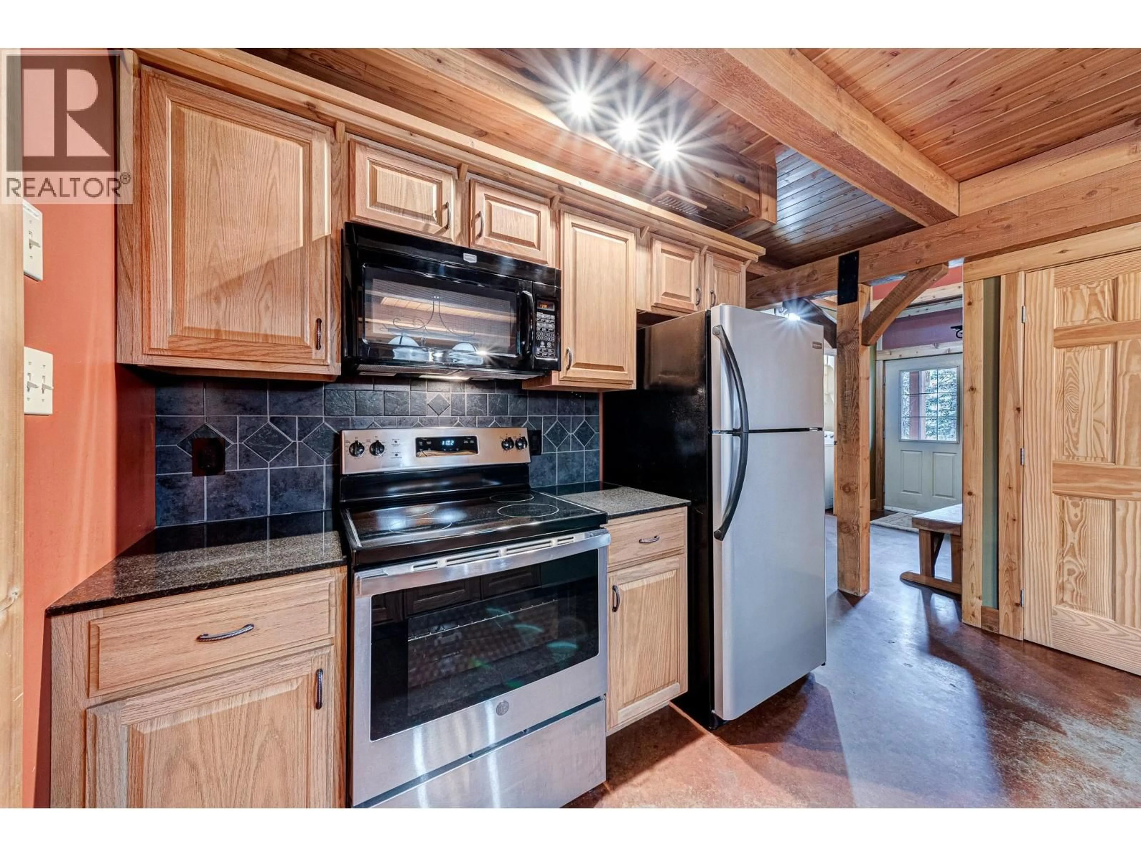 Standard kitchen, unknown for 1325 WILDWOOD DRIVE, Sparwood British Columbia V0B2G2