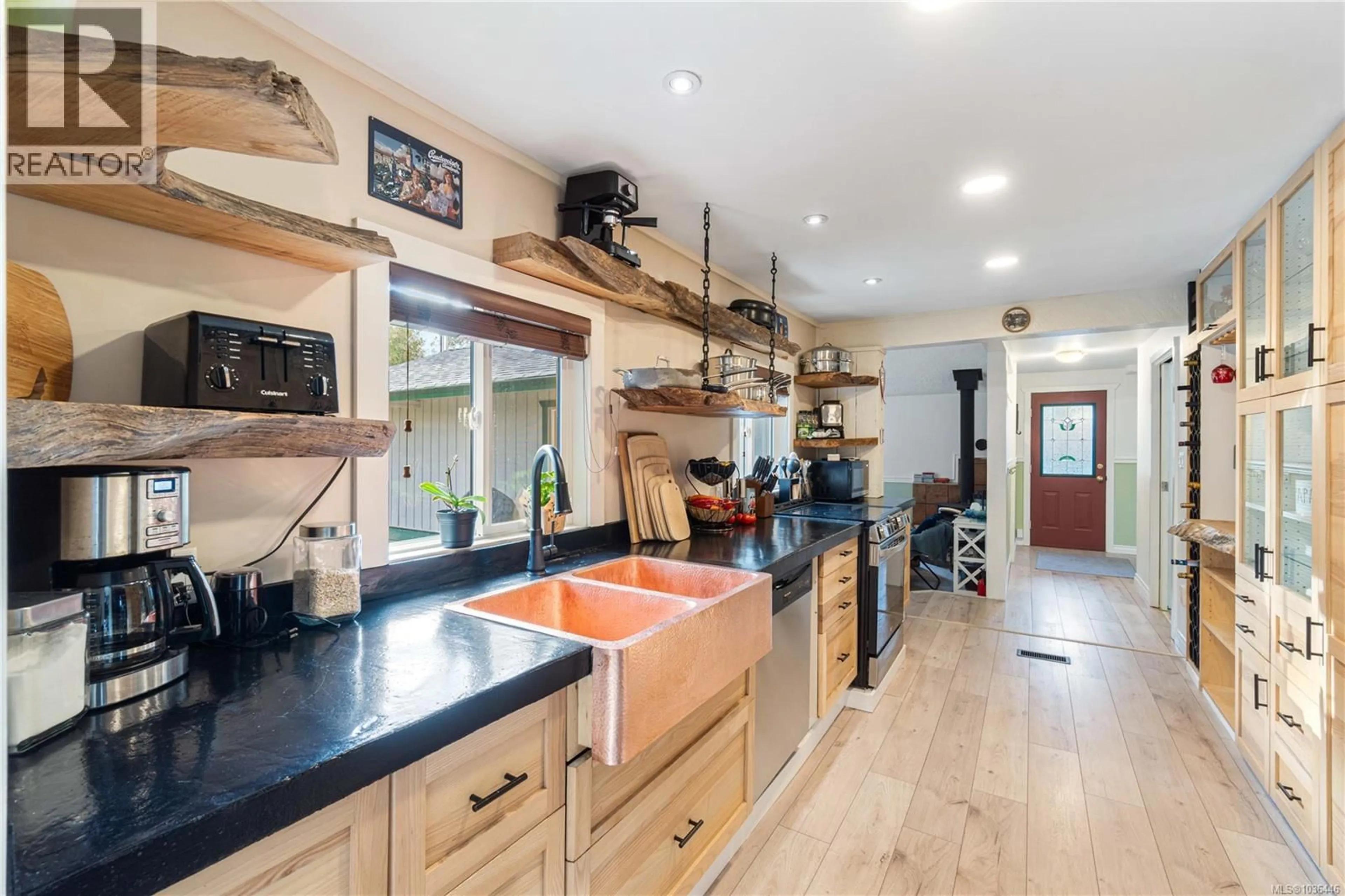 Contemporary kitchen, unknown for 3872 ISLAND HIGHWAY WEST, Qualicum Beach British Columbia V9K2G9