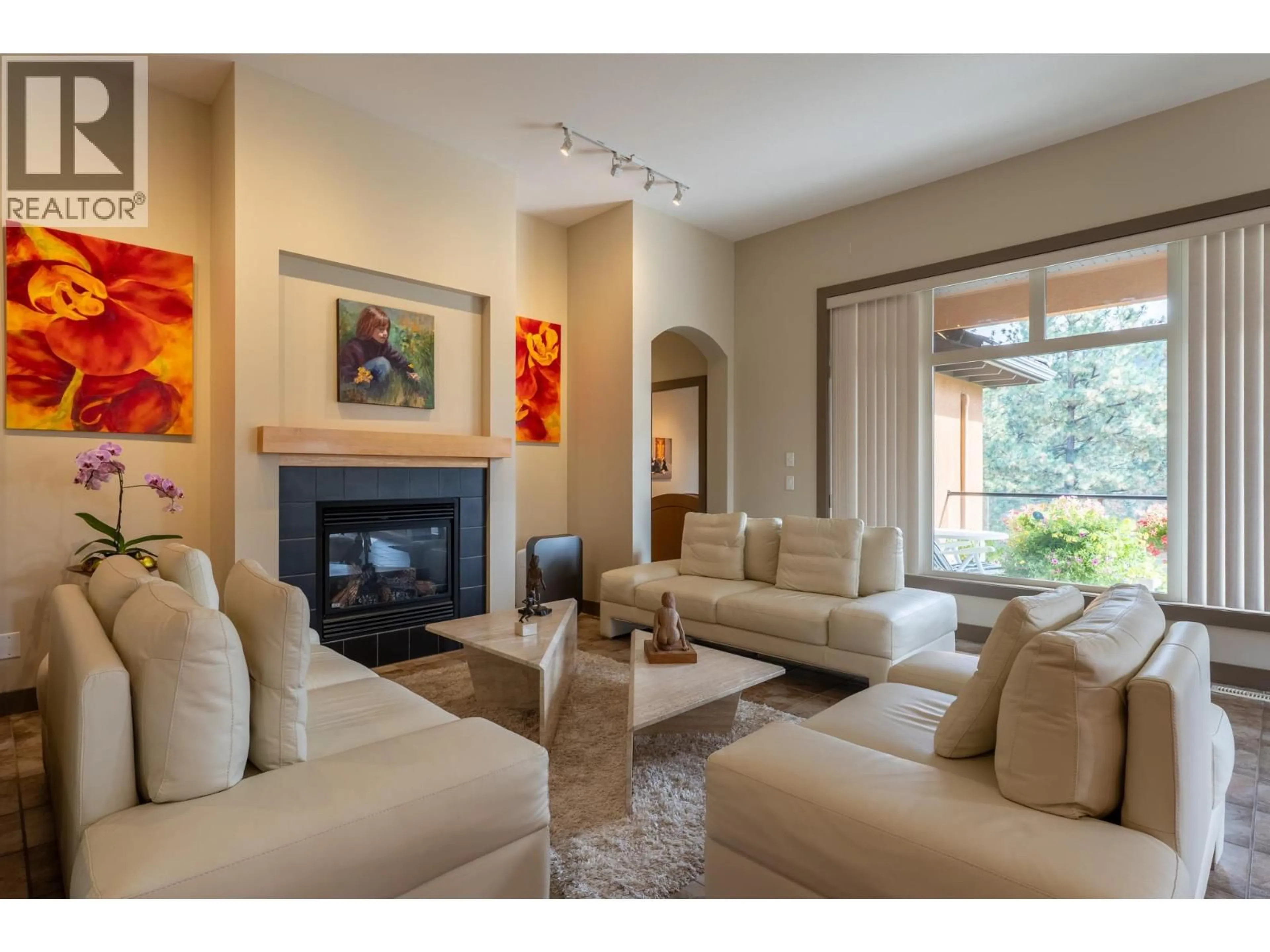 Living room with furniture, unknown for 12 - 4100 GALLAGHERS PARKLAND DRIVE, Kelowna British Columbia V1W3Z8