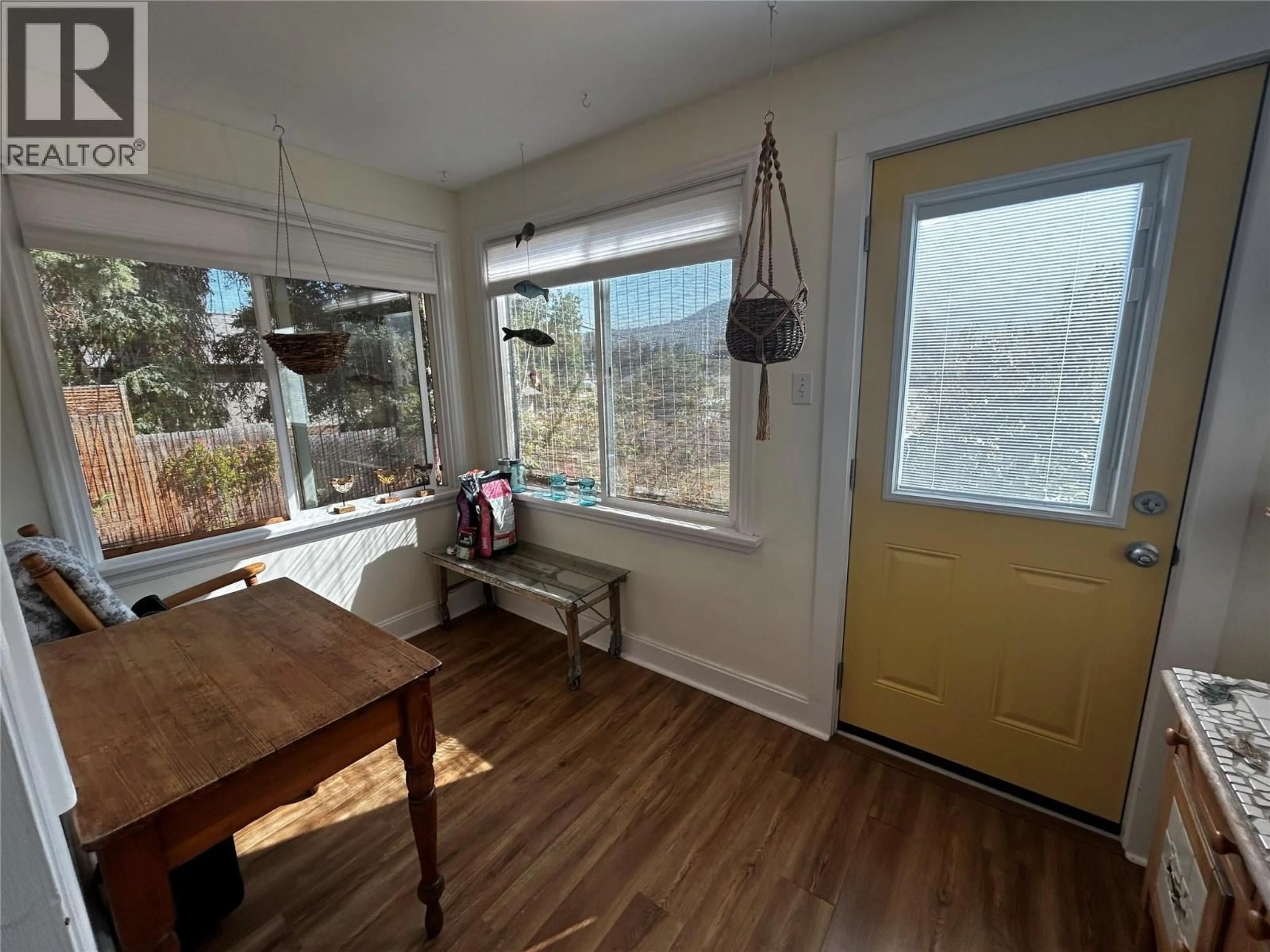 Unknown for 3385 UPPER LEVELS ROAD, Robson British Columbia V0G1X0