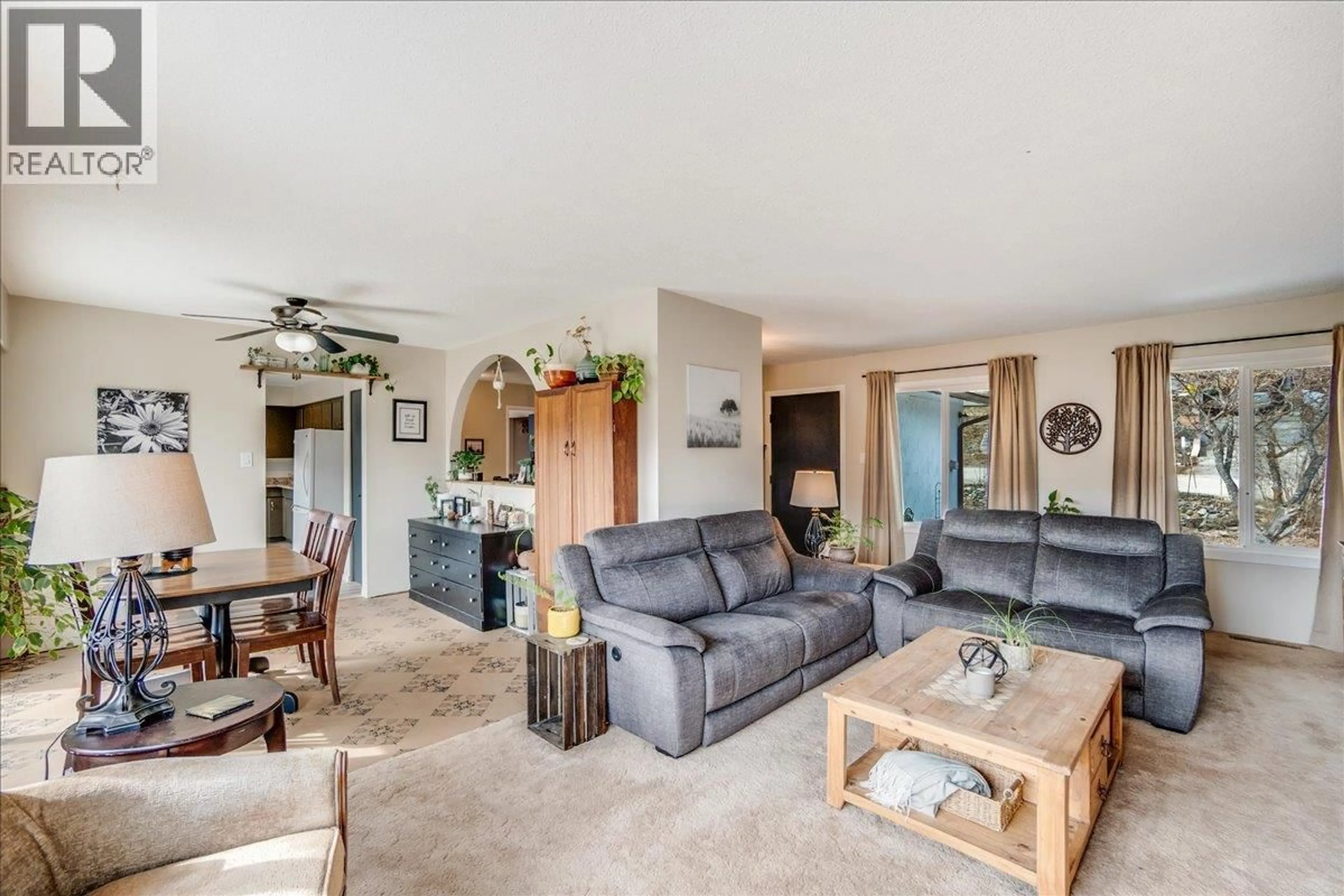 Living room with furniture, unknown for 1778 SECOND STREET, Fruitvale British Columbia V0G1L0