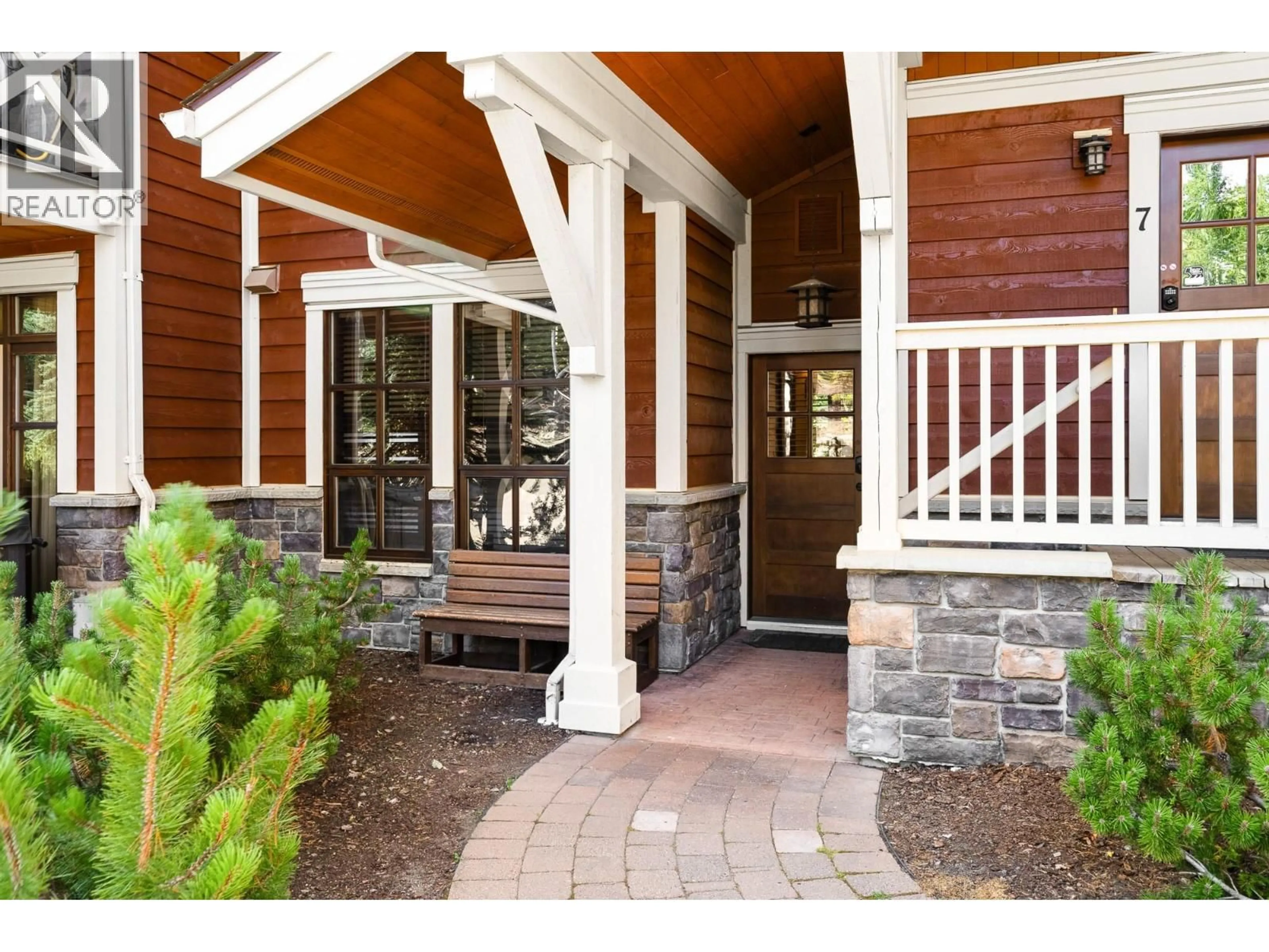 Indoor entryway for 3 - 5005 VALLEY DRIVE, Kamloops British Columbia V0E5N0