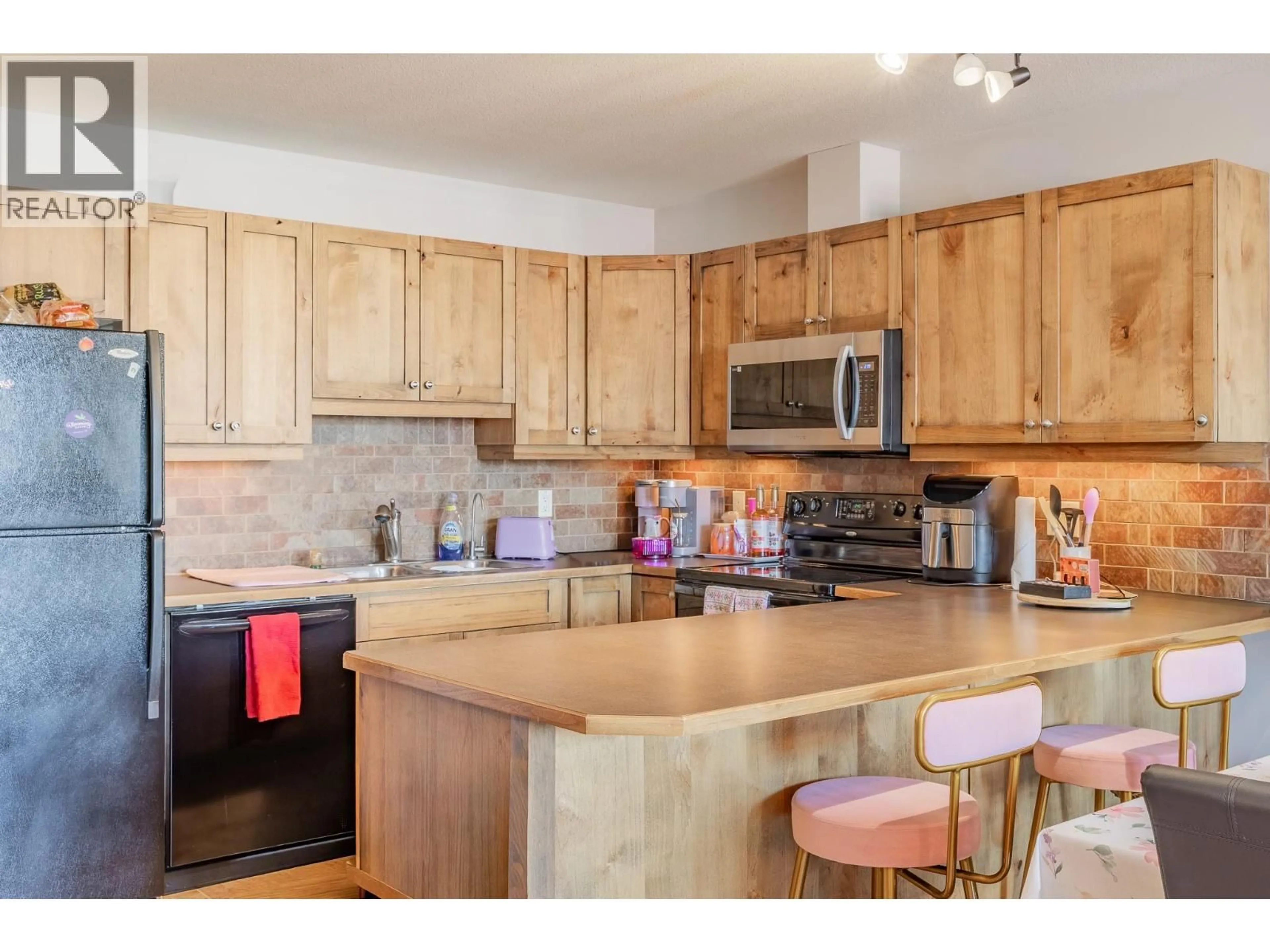 Open concept kitchen, unknown for 4 - 519 13TH STREET, Invermere British Columbia V0A1K0