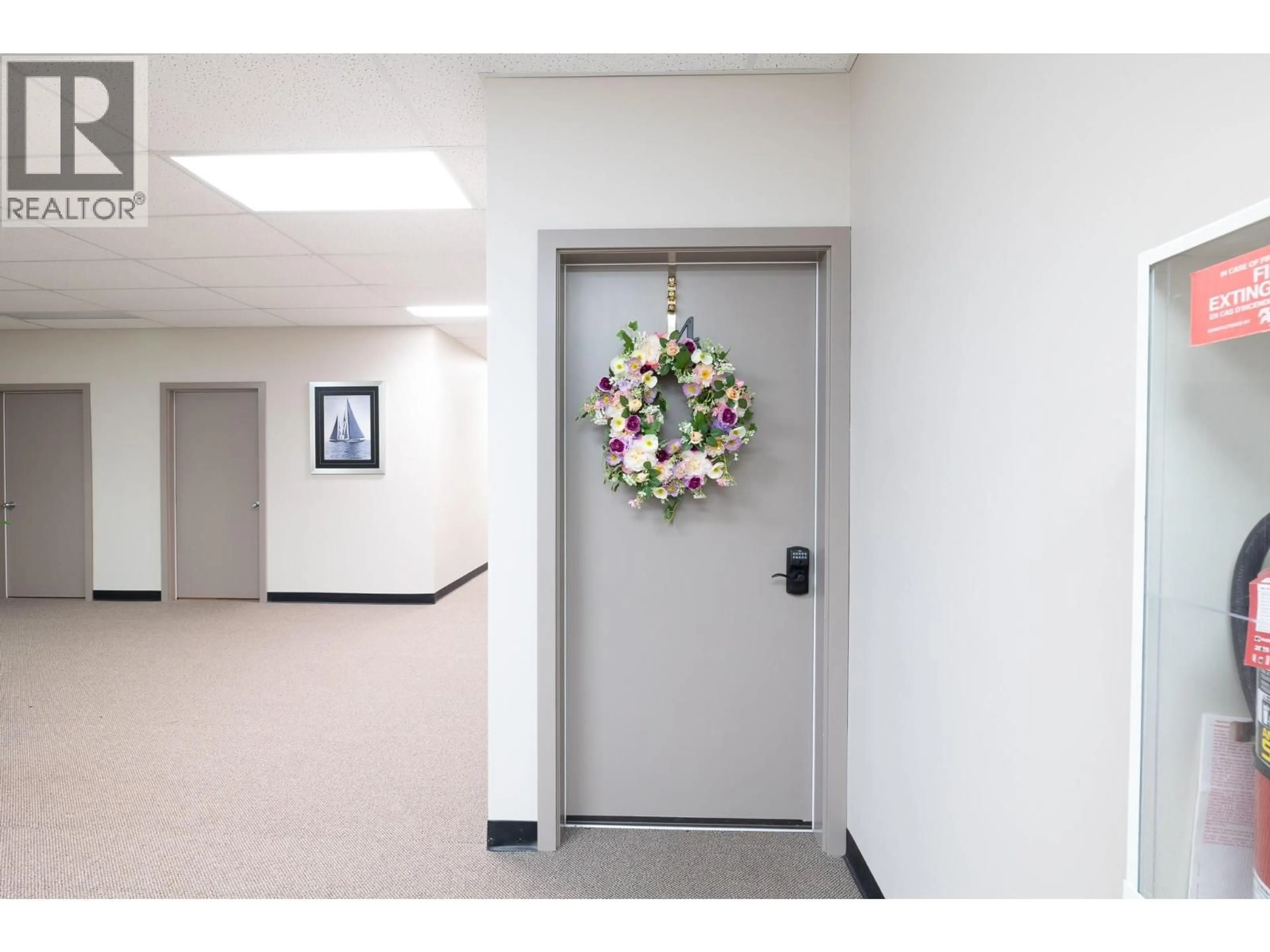 Indoor foyer for 4 - 519 13TH STREET, Invermere British Columbia V0A1K0