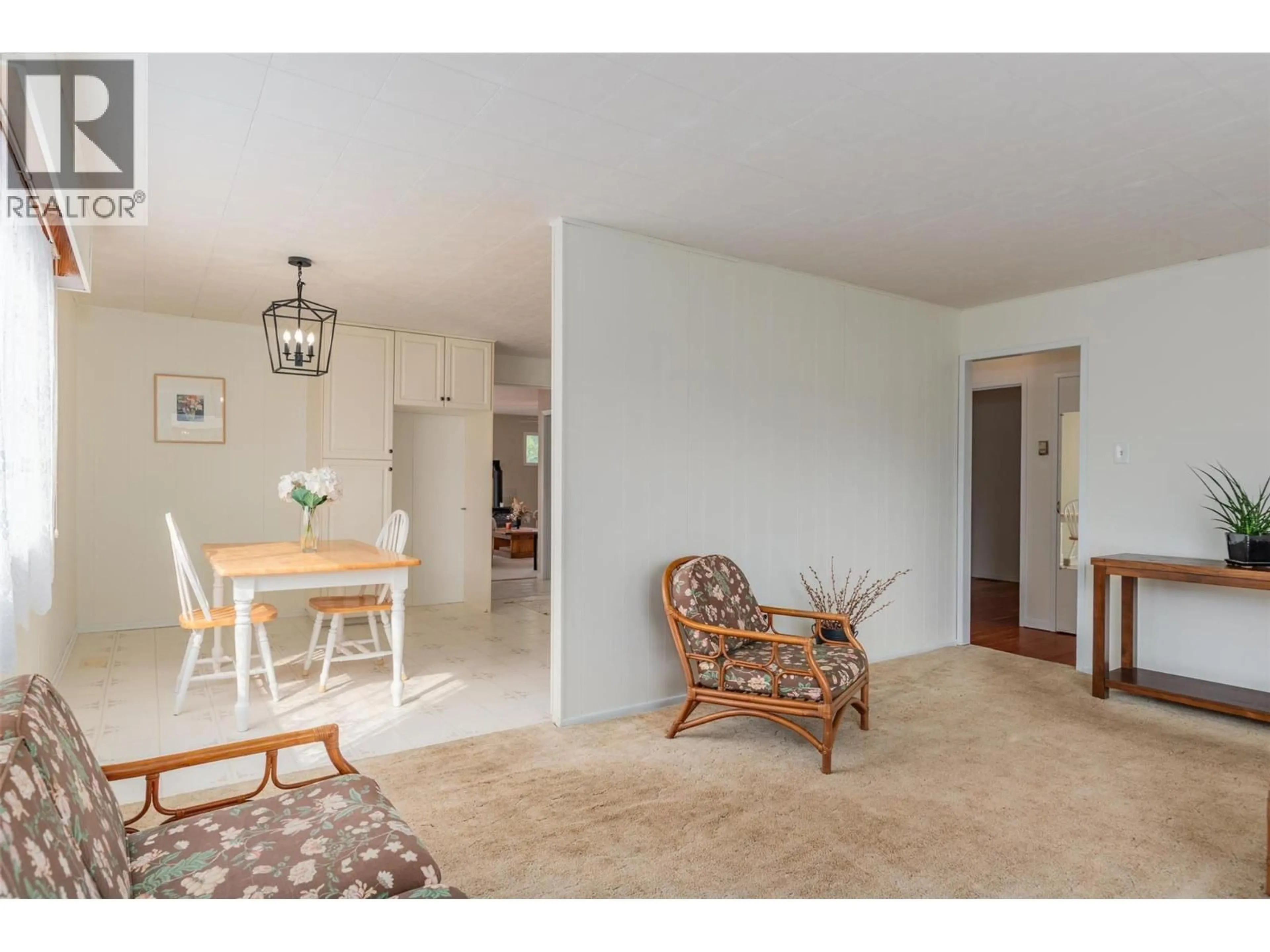 Unknown for 703 HERMIA CRESCENT, Trail British Columbia V1R1B3