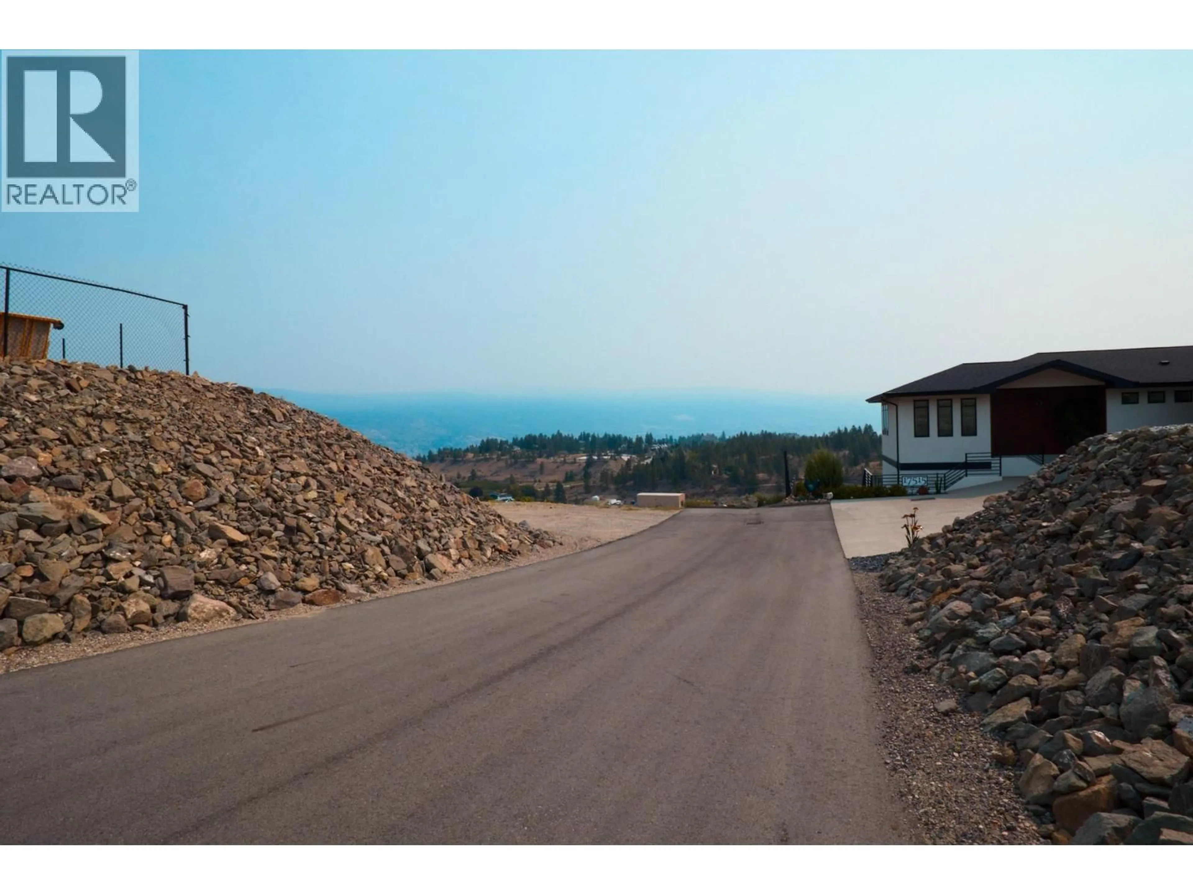 Unknown for 17523 SANBORN STREET, Summerland British Columbia V0H1Z3