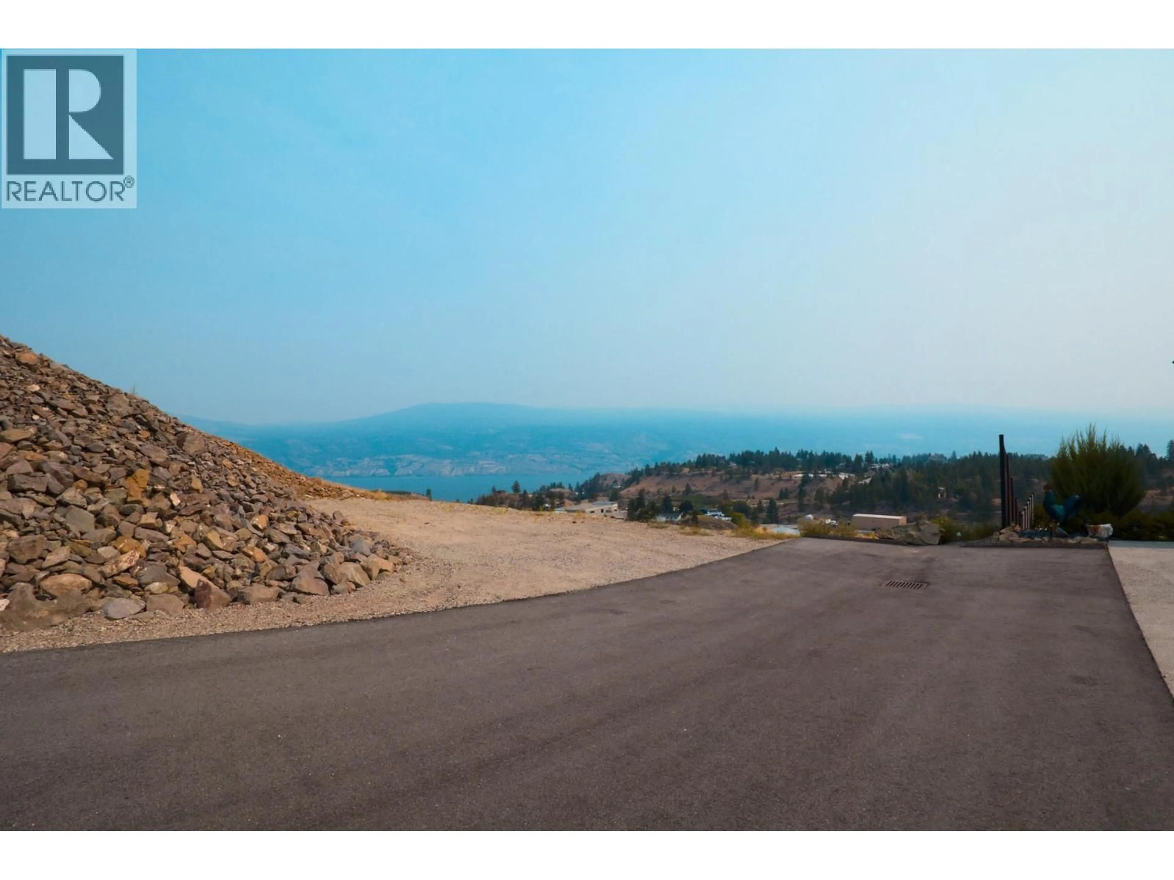 Blurry image for 17523 SANBORN STREET, Summerland British Columbia V0H1Z3