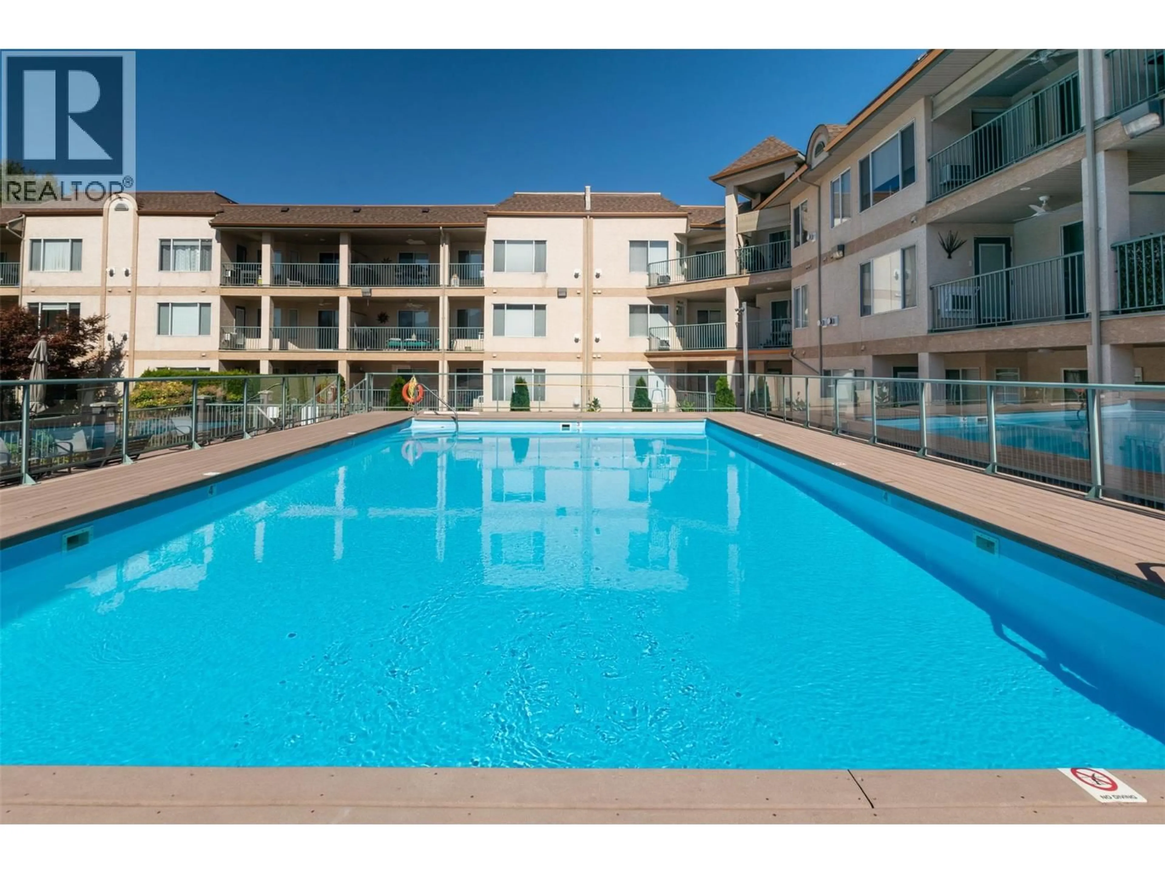 Pool for 318 - 1002 RIVERSIDE AVENUE, Sicamous British Columbia V0E2V0