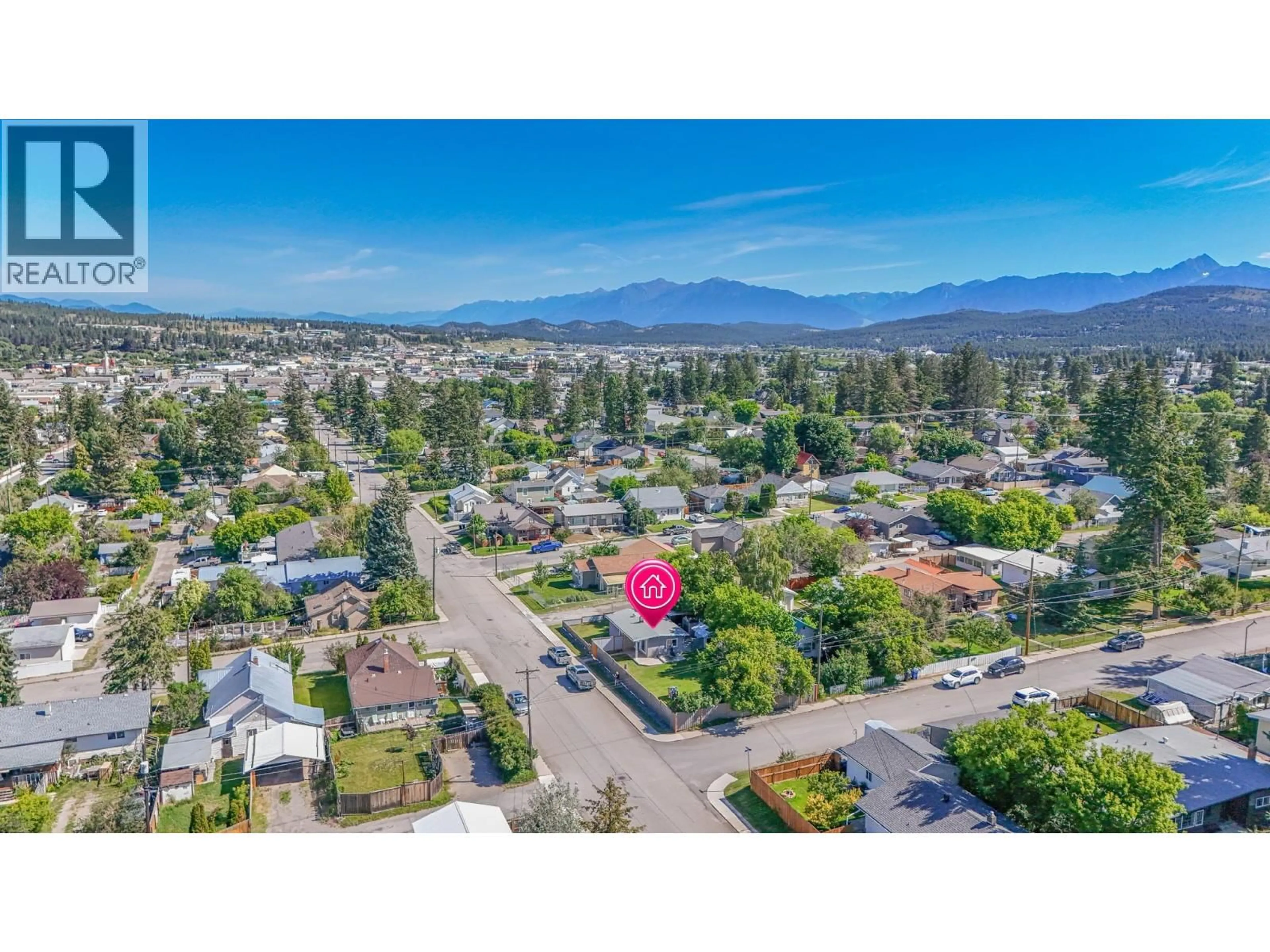 A pic from outside/outdoor area/front of a property/back of a property/a pic from drone, mountain view for 901 5A STREET SOUTH, Cranbrook British Columbia V1C1K7
