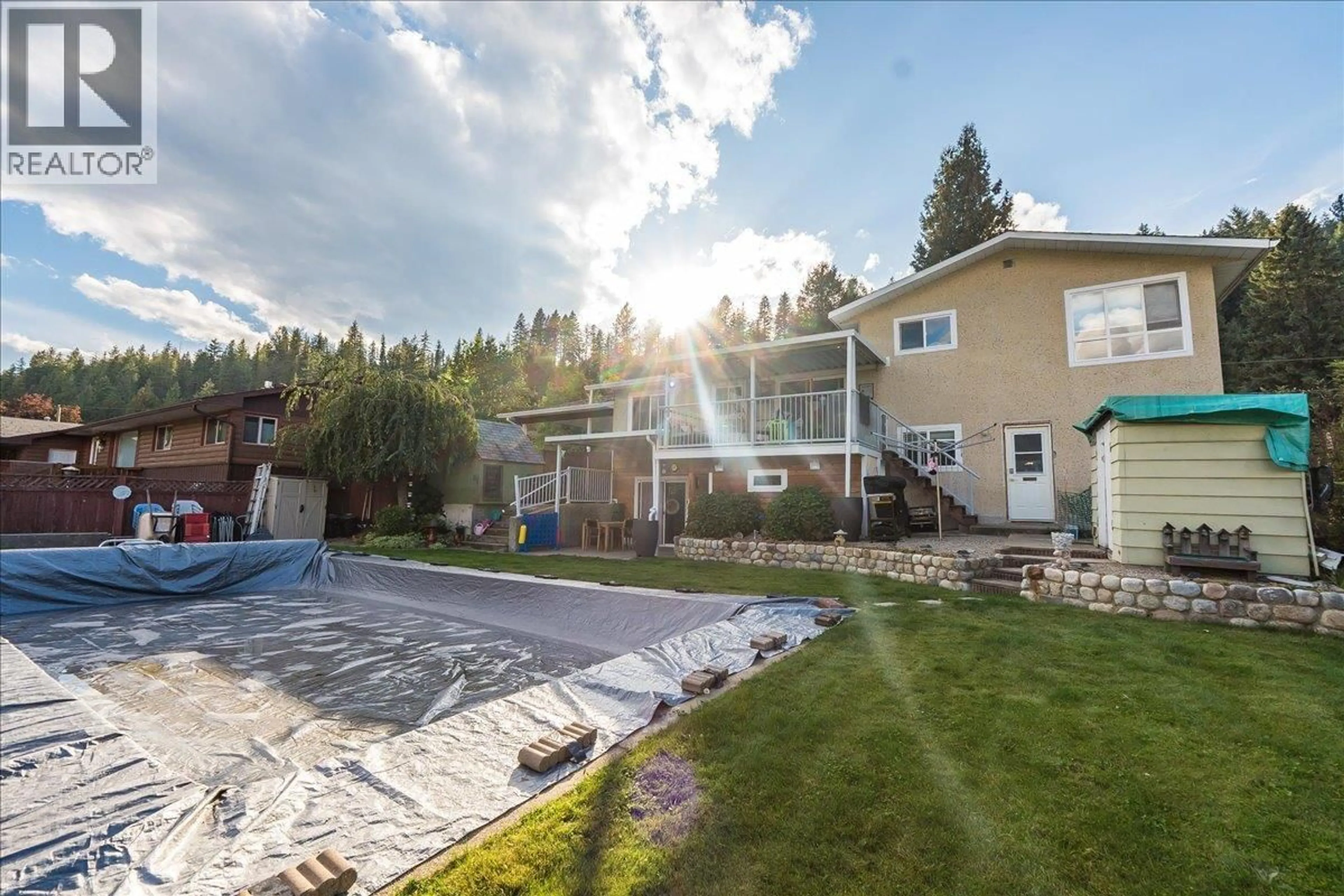 Unknown for 2621 10TH AVENUE, Castlegar British Columbia V1N3A4
