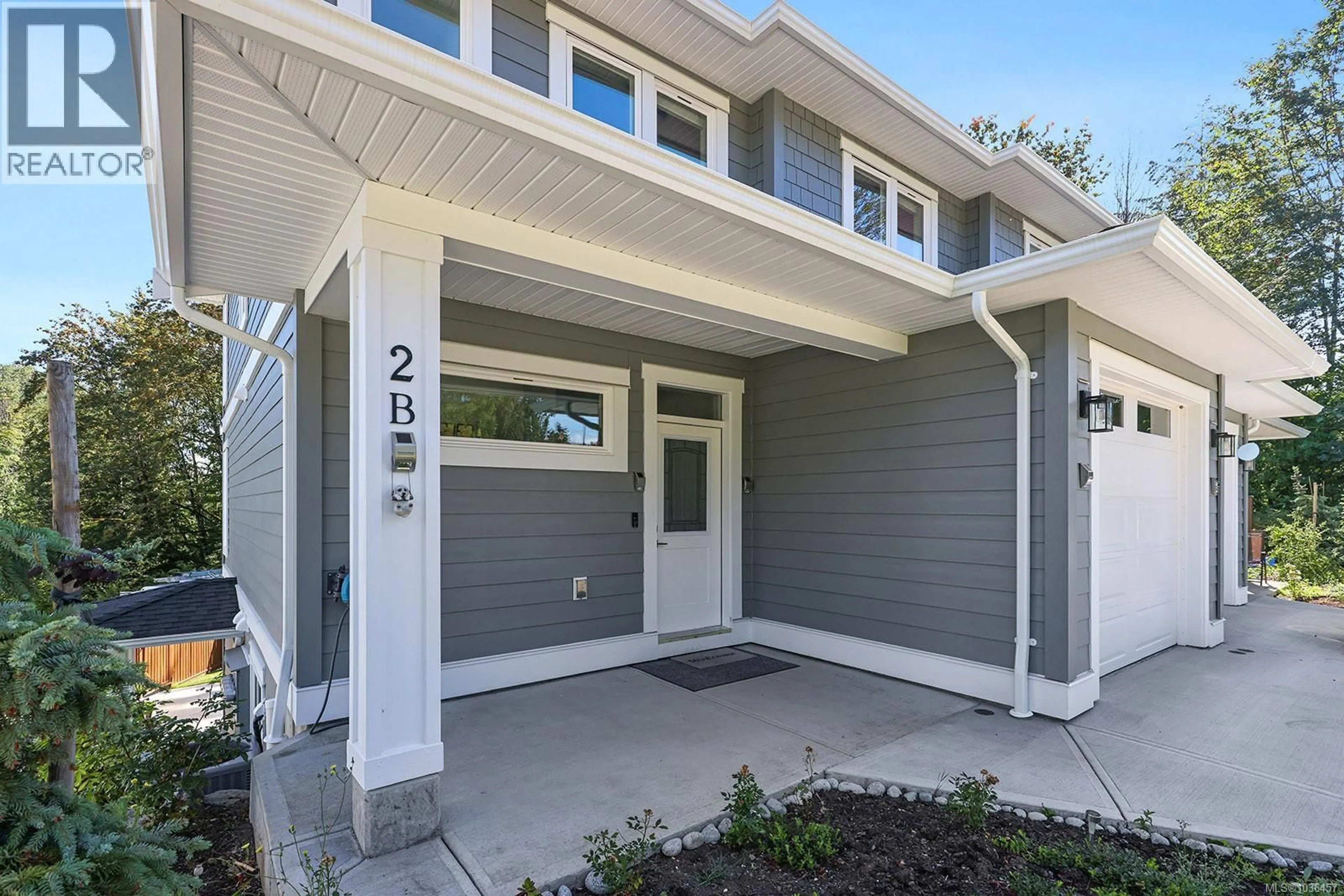 Home with vinyl exterior material, street for 2B - 2800 ARDEN ROAD, Courtenay British Columbia V9N9J9