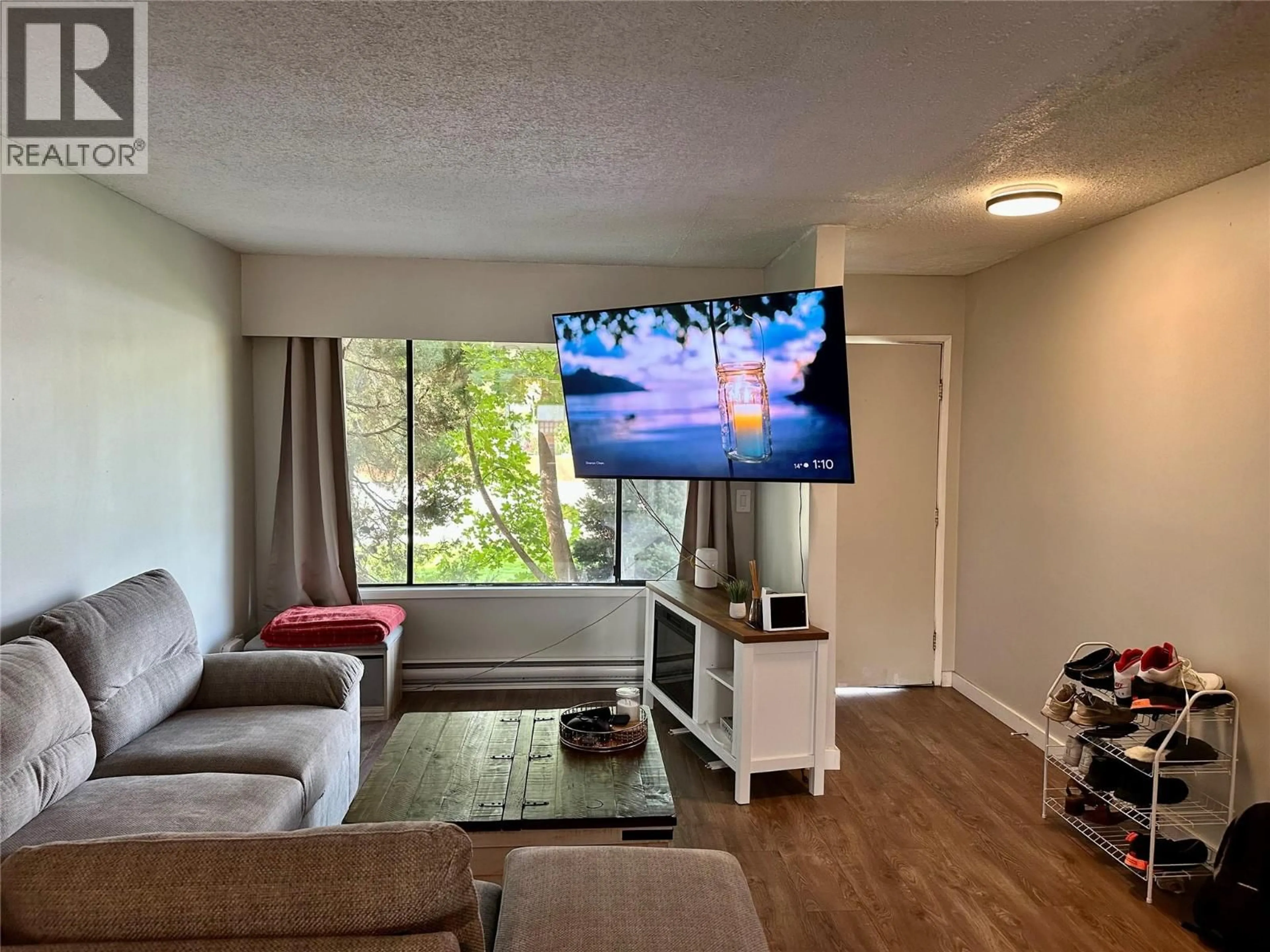 A pic of a room for 6 - 6435 PARK DRIVE, Oliver British Columbia V0H1T0