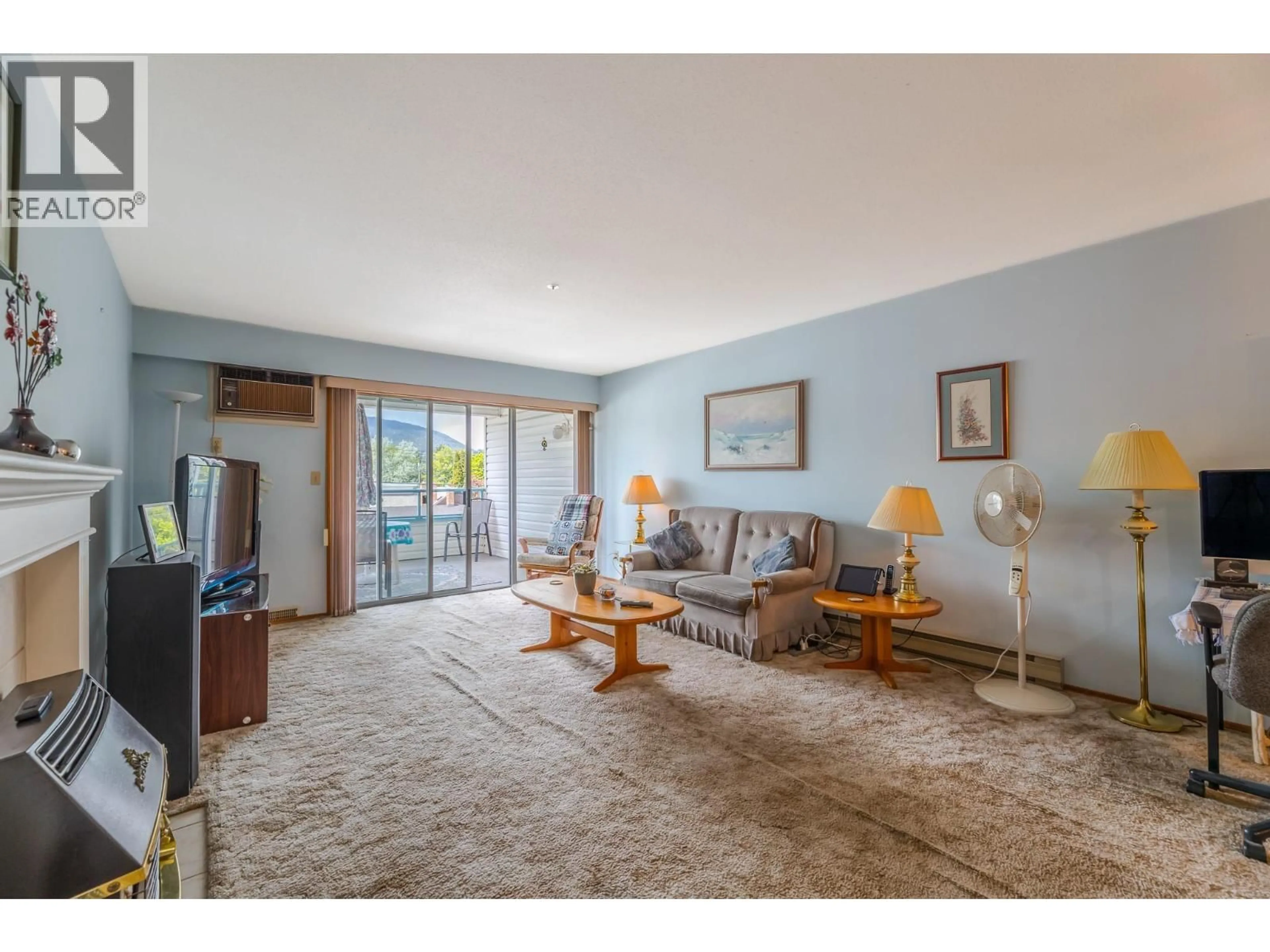 Living room with furniture, unknown for 206 - 920 ARGYLE STREET, Penticton British Columbia V2A5P2