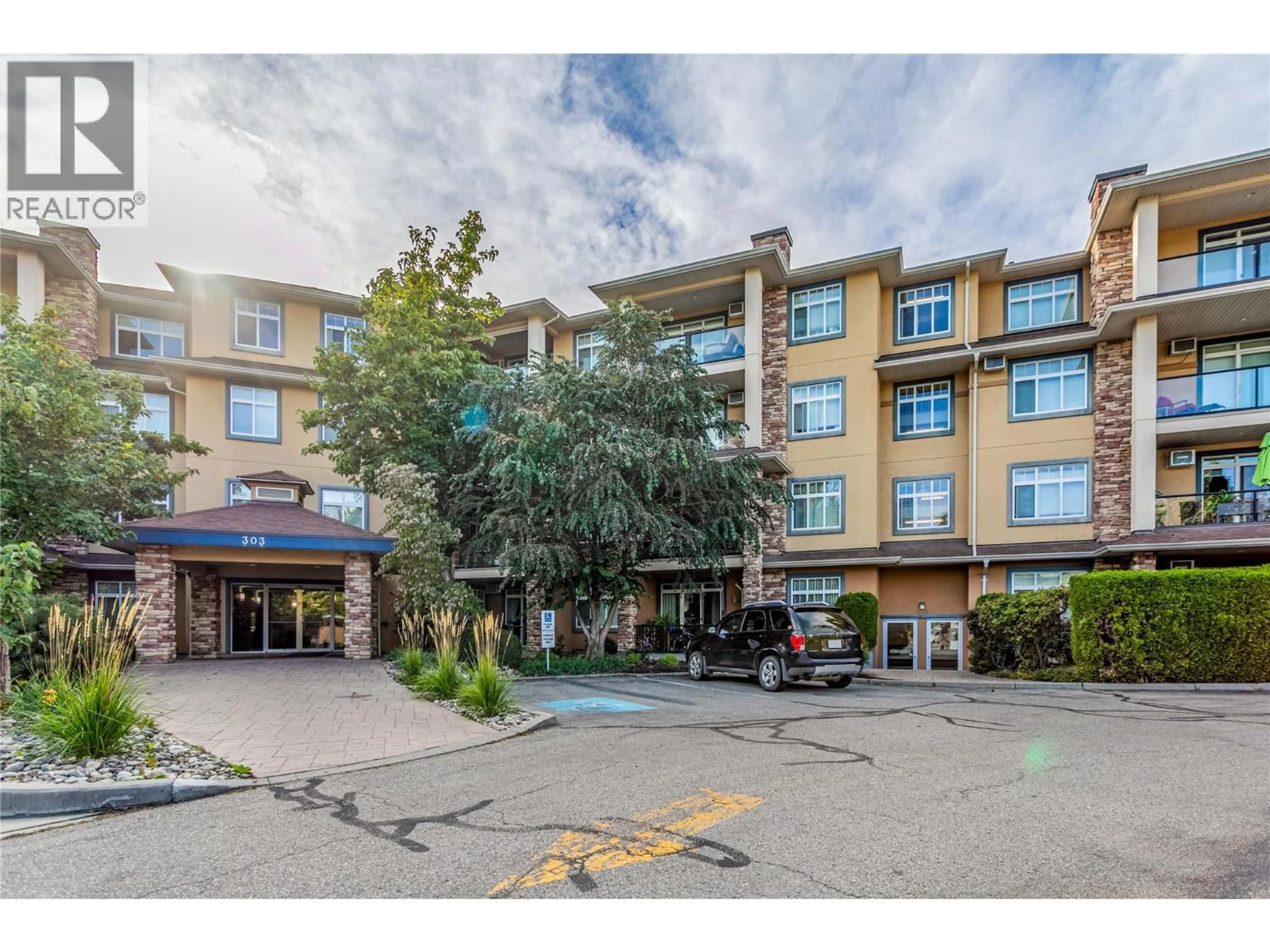 Unknown for 202 - 303 WHITMAN ROAD, Kelowna British Columbia V1V2P3