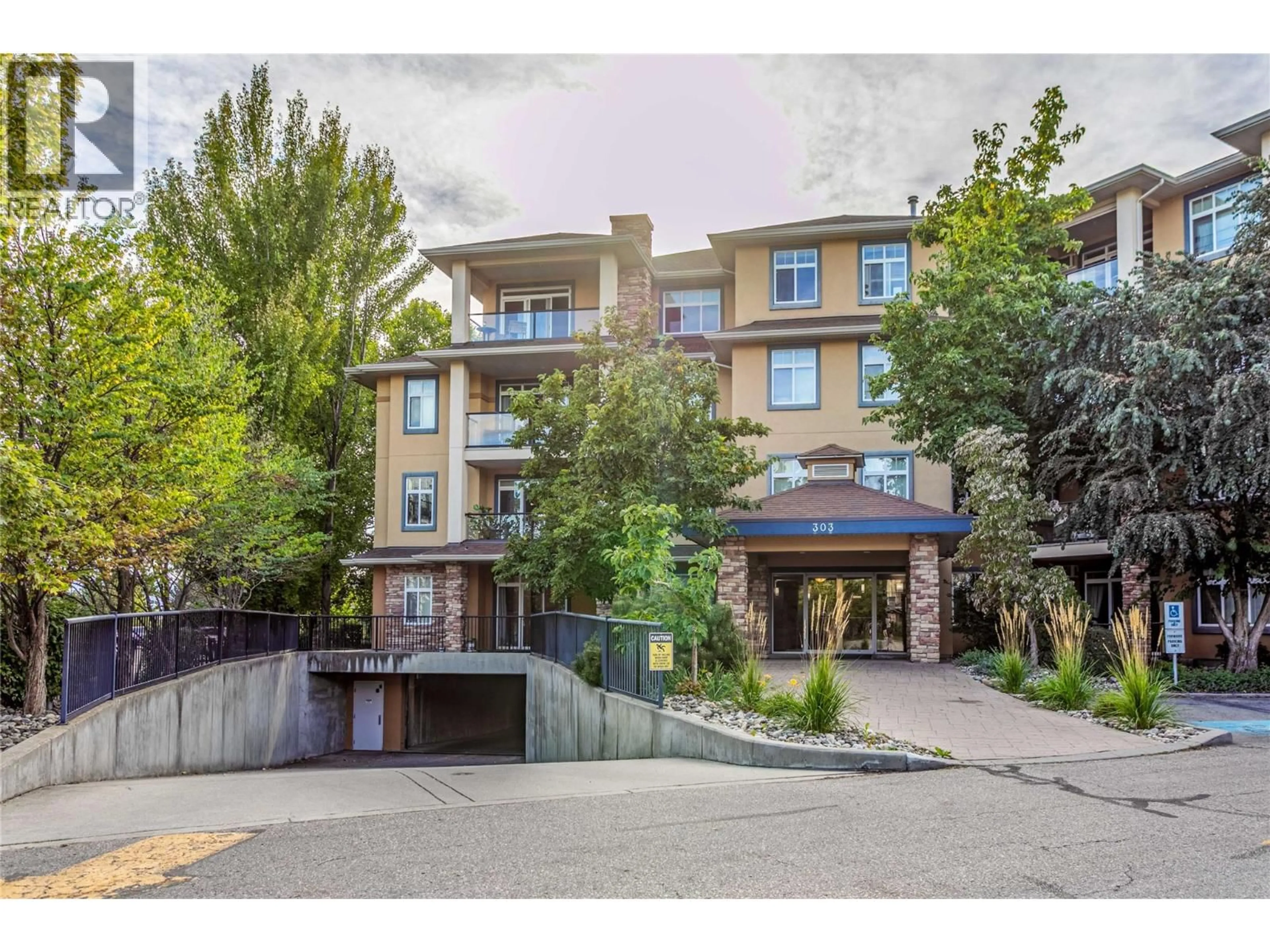 Unknown for 202 - 303 WHITMAN ROAD, Kelowna British Columbia V1V2P3