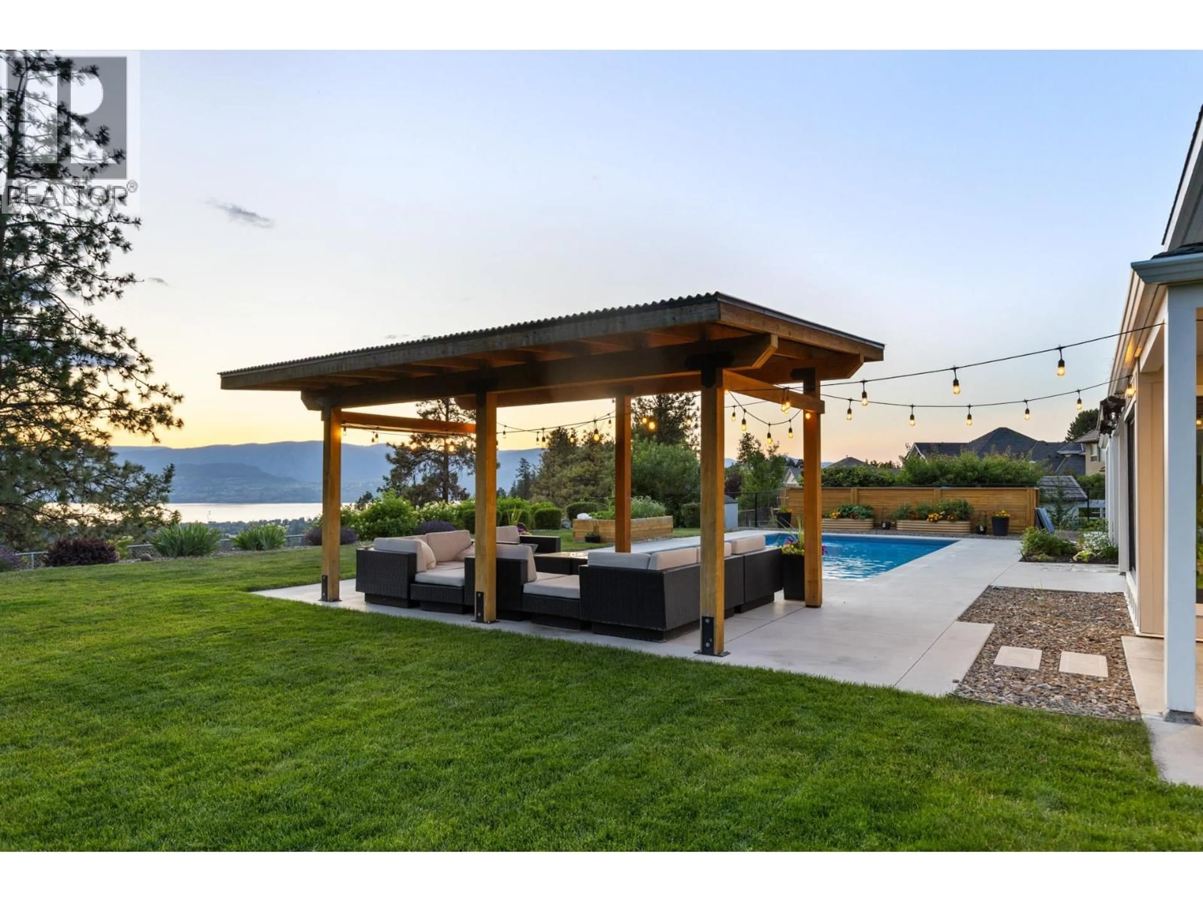 Patio, water/lake/river/ocean view for 1476 WESTRIDGE COURT, Kelowna British Columbia V1W3B5
