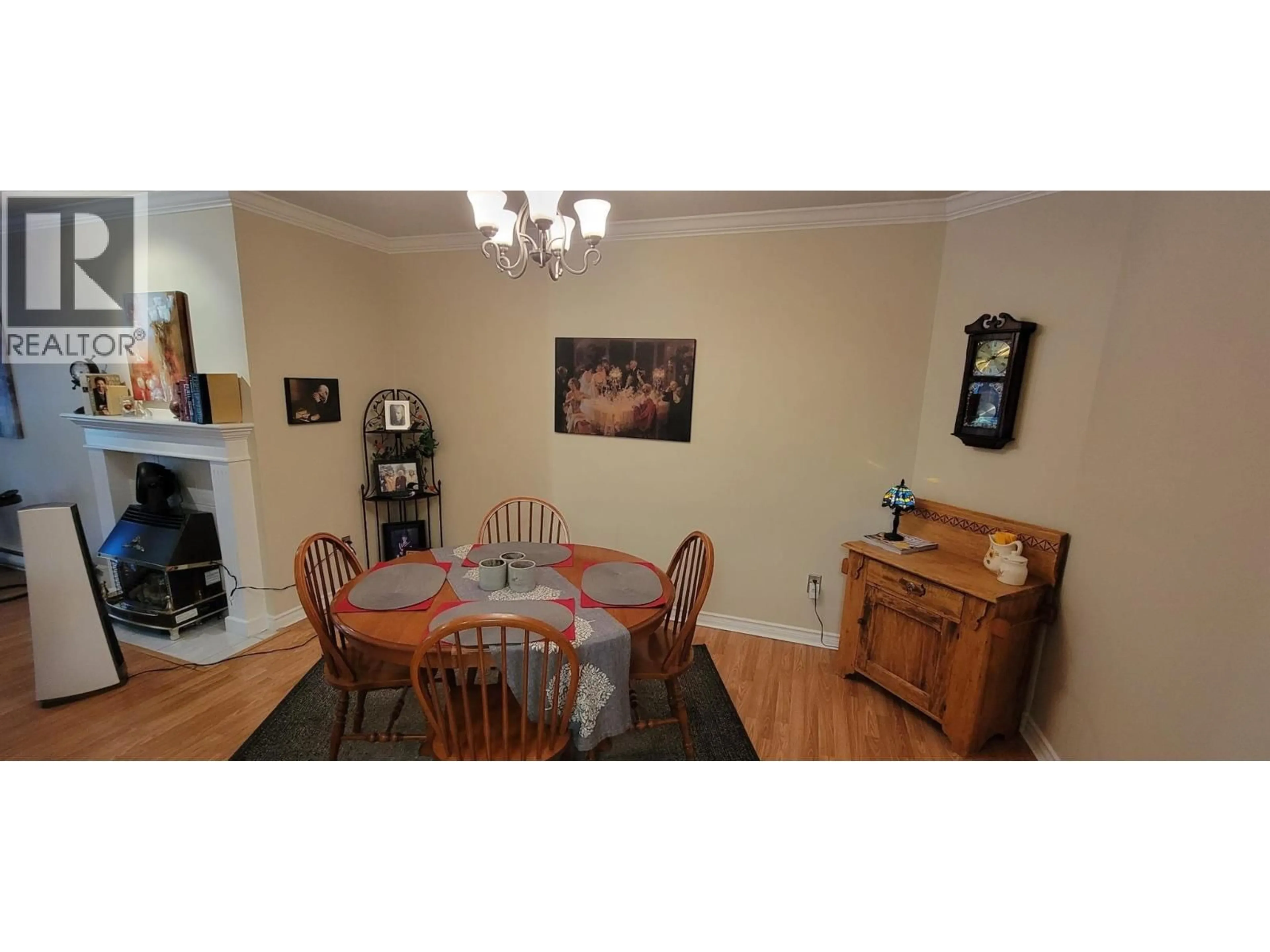 Dining room, wood/laminate floor for 311 - 1445 HALIFAX STREET, Penticton British Columbia V2A8M8