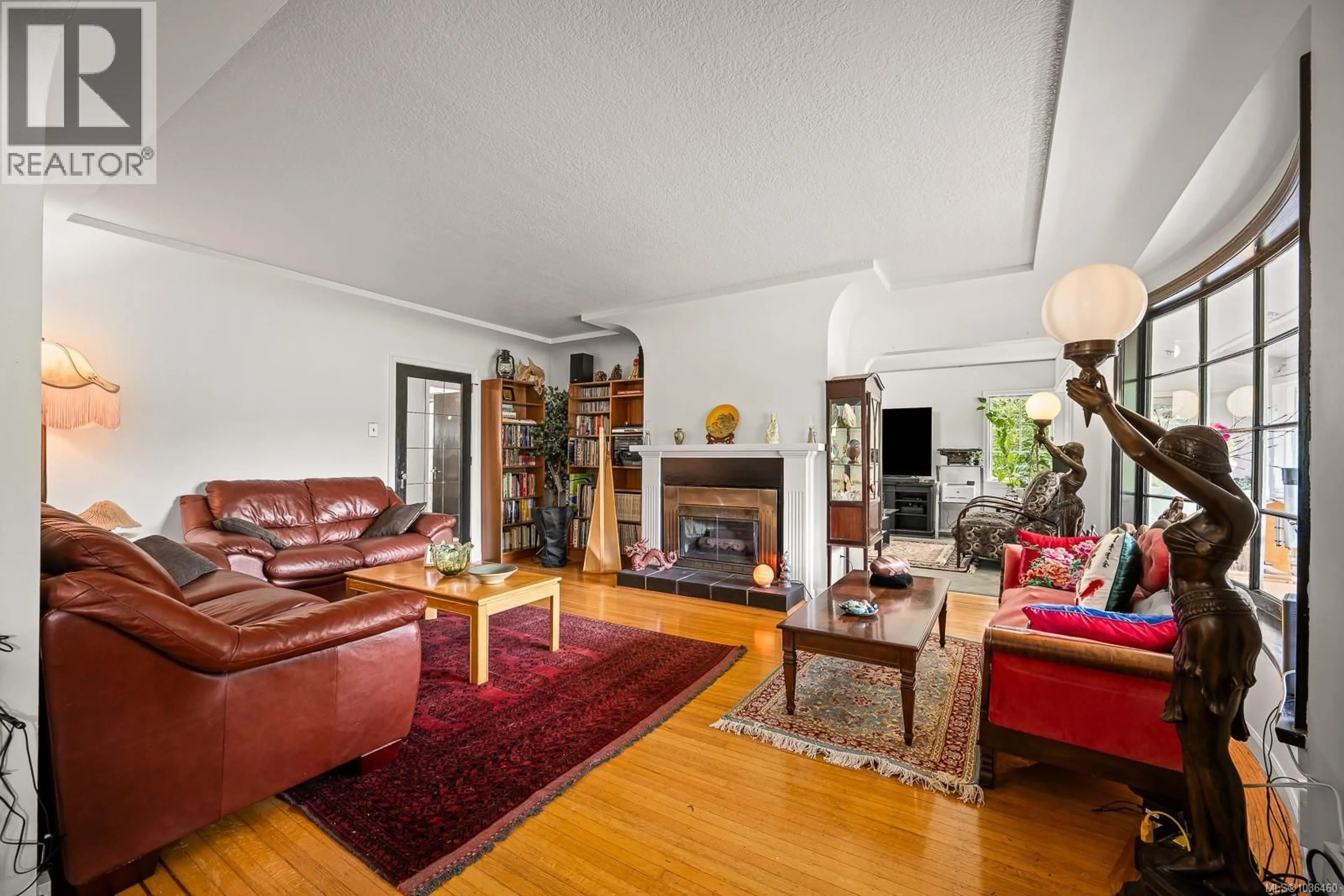 Living room with furniture, unknown for 9510 MCFARLANE ROAD, Denman Island British Columbia V0R1T0