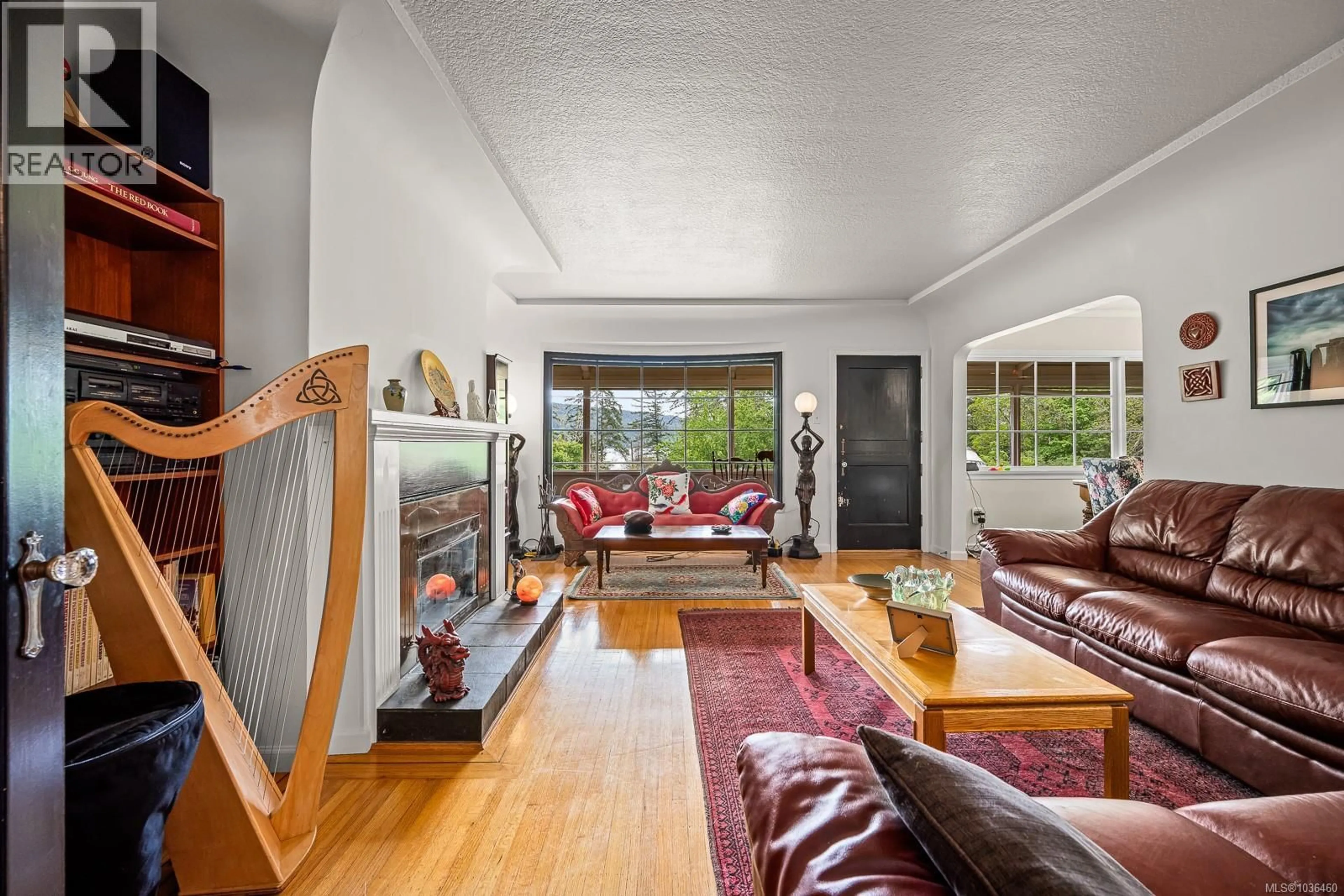 Living room with furniture, unknown for 9510 MCFARLANE ROAD, Denman Island British Columbia V0R1T0