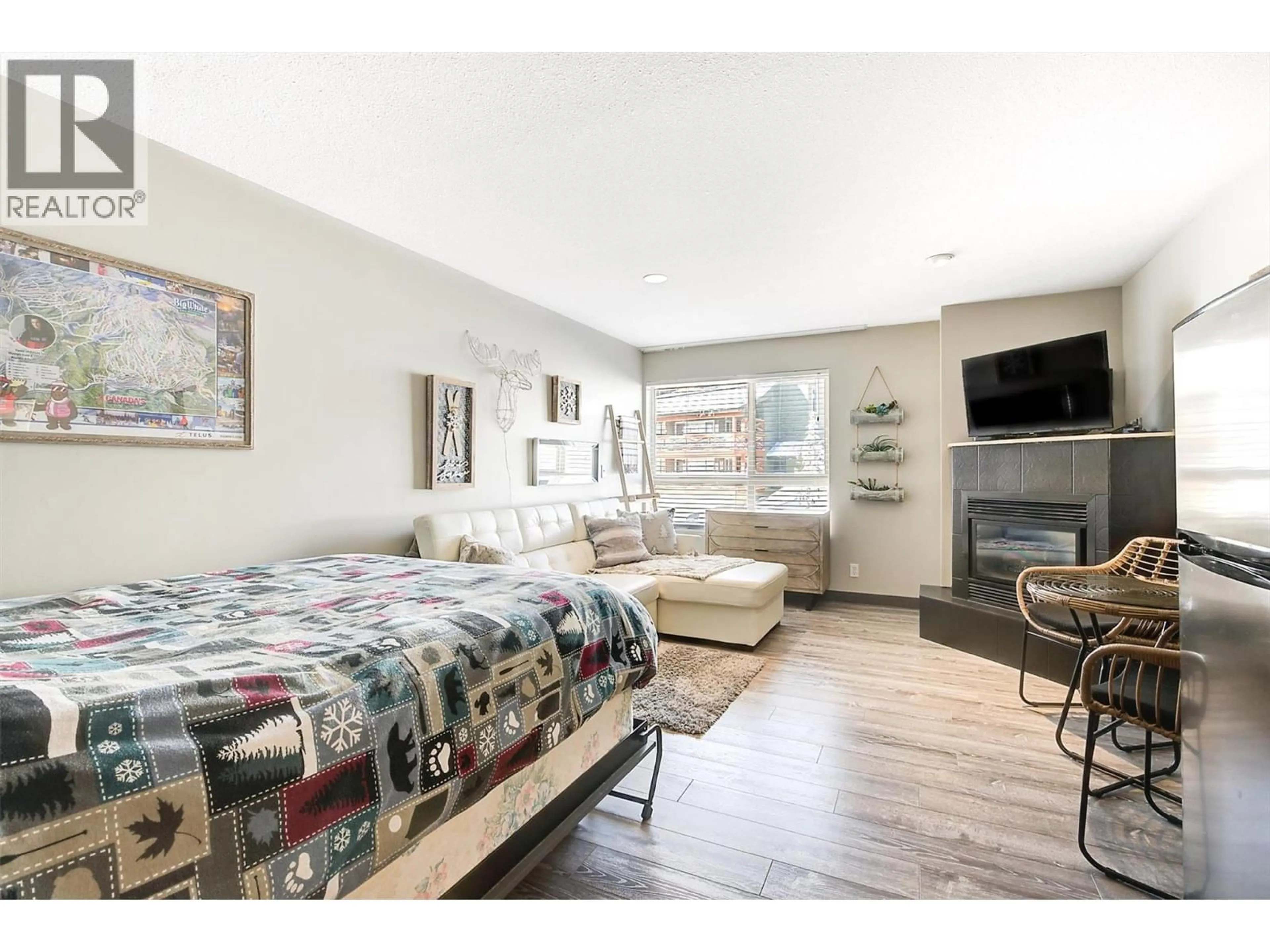 A pic of a room for 335 - 5340 BIG WHITE ROAD, Big White British Columbia V1P1P3