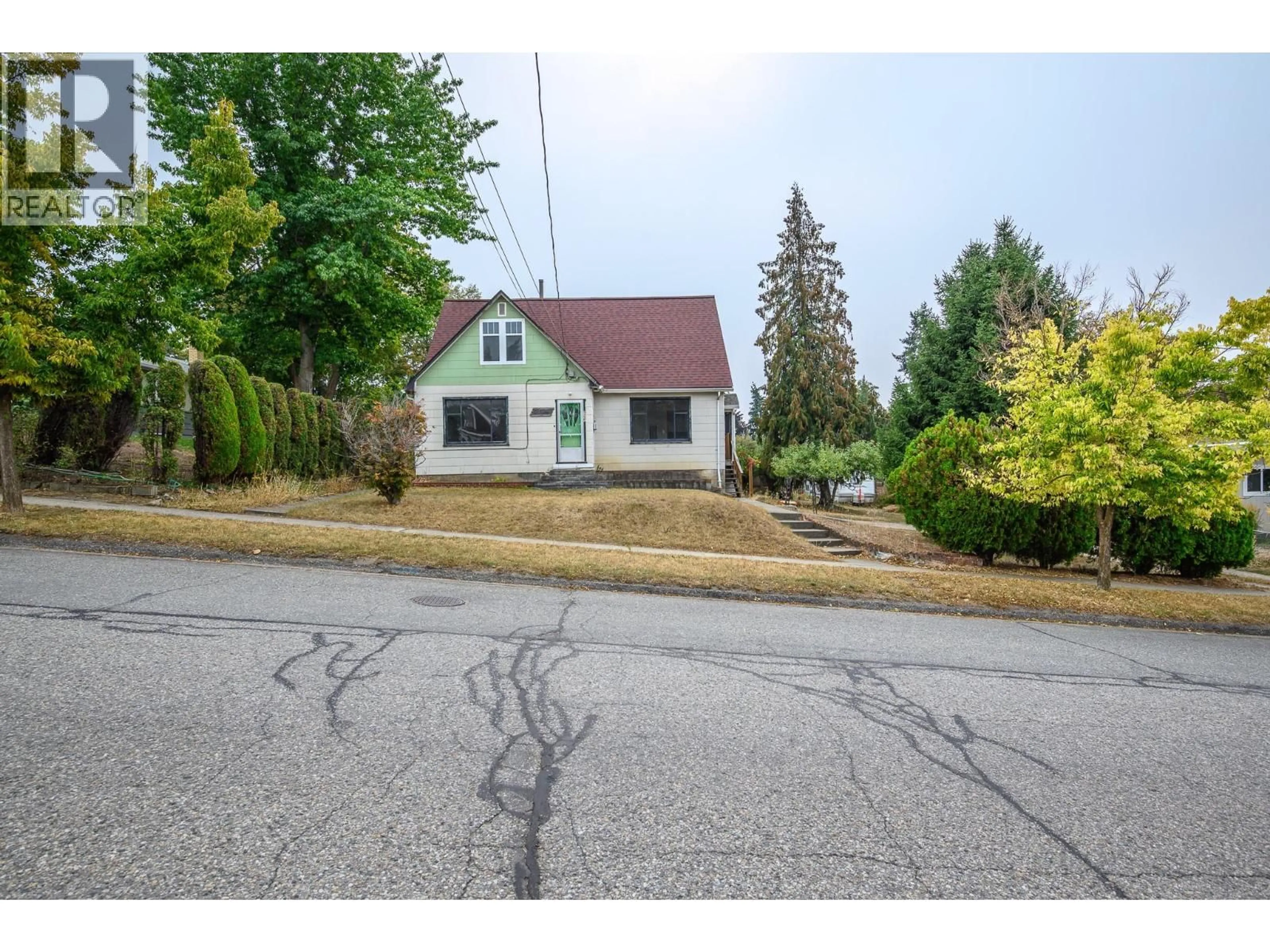 Unknown for 2004 37 AVENUE, Vernon British Columbia V1T2X1