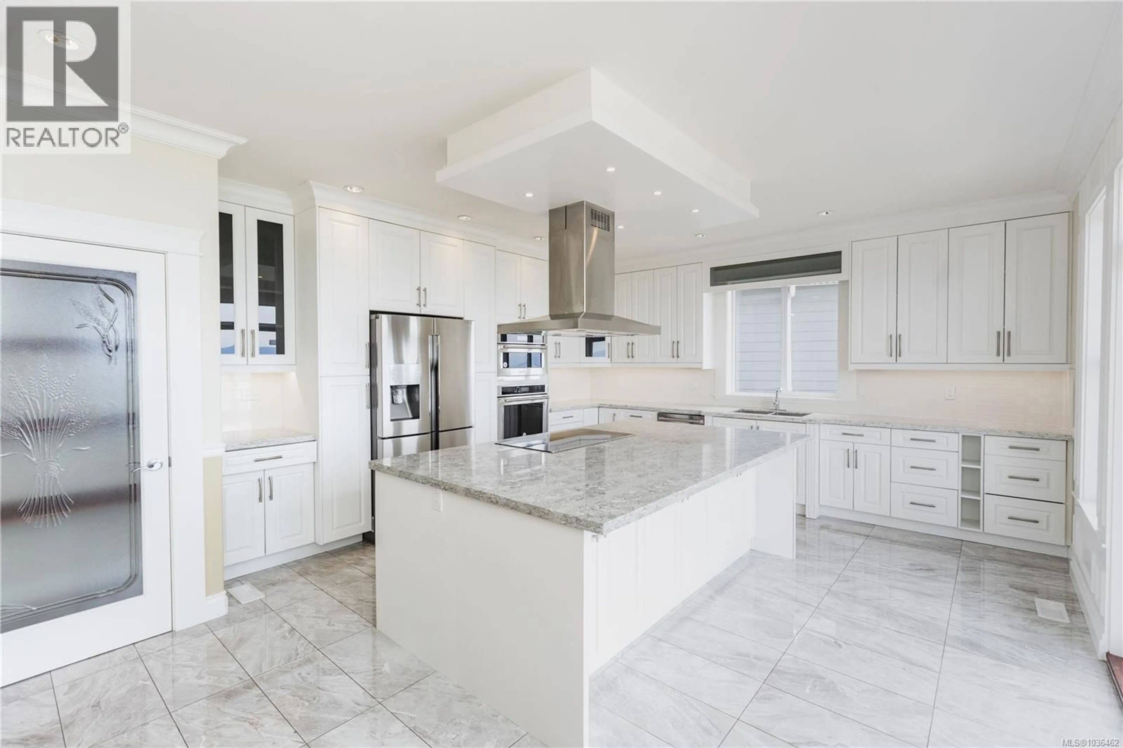 Contemporary kitchen, ceramic/tile floor for 5013 LAGUNA WAY, Nanaimo British Columbia V9T5L6
