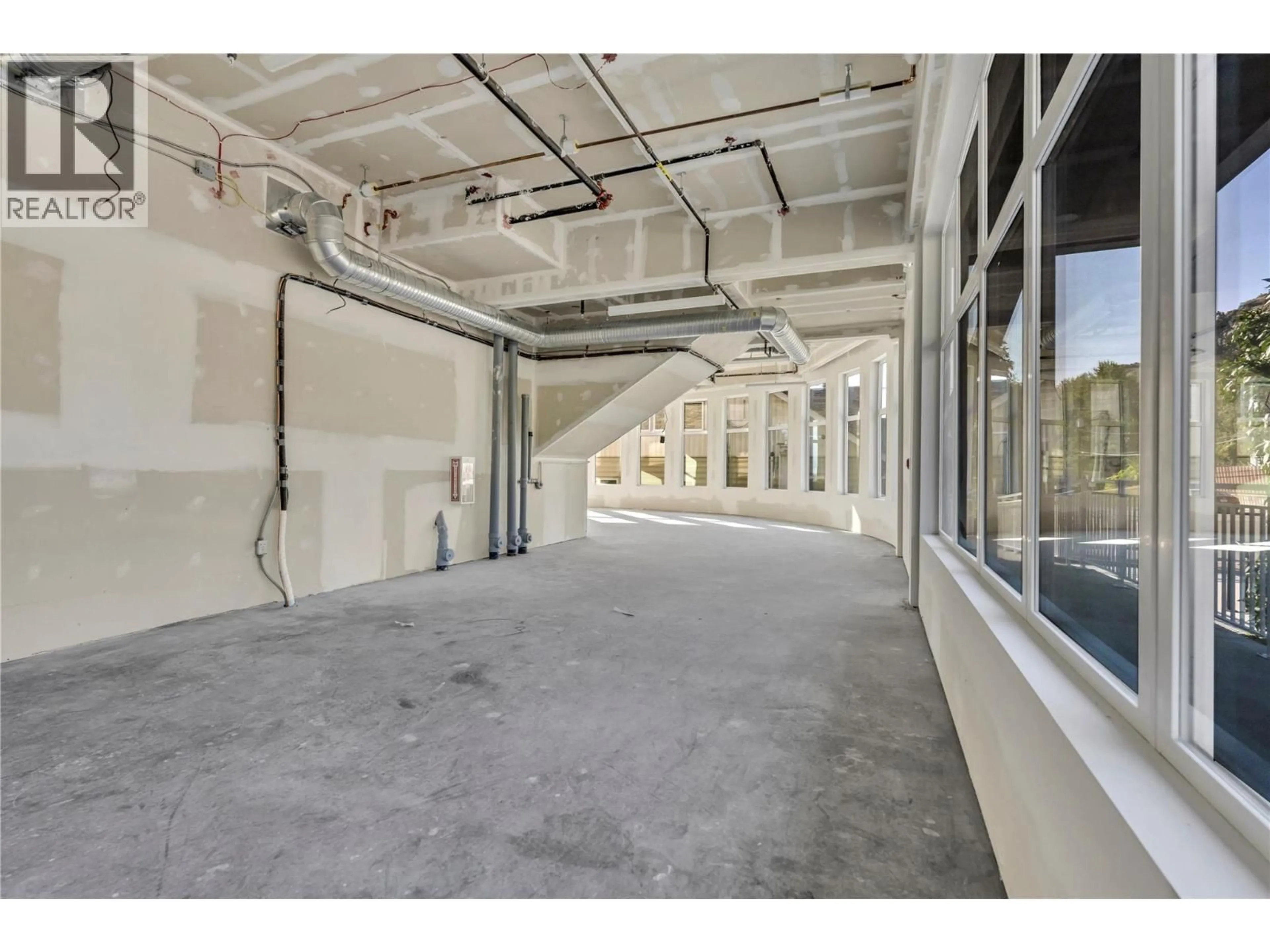 Indoor garage for 101 - 13417 LAKESHORE DRIVE SOUTH, Summerland British Columbia V0H1Z1