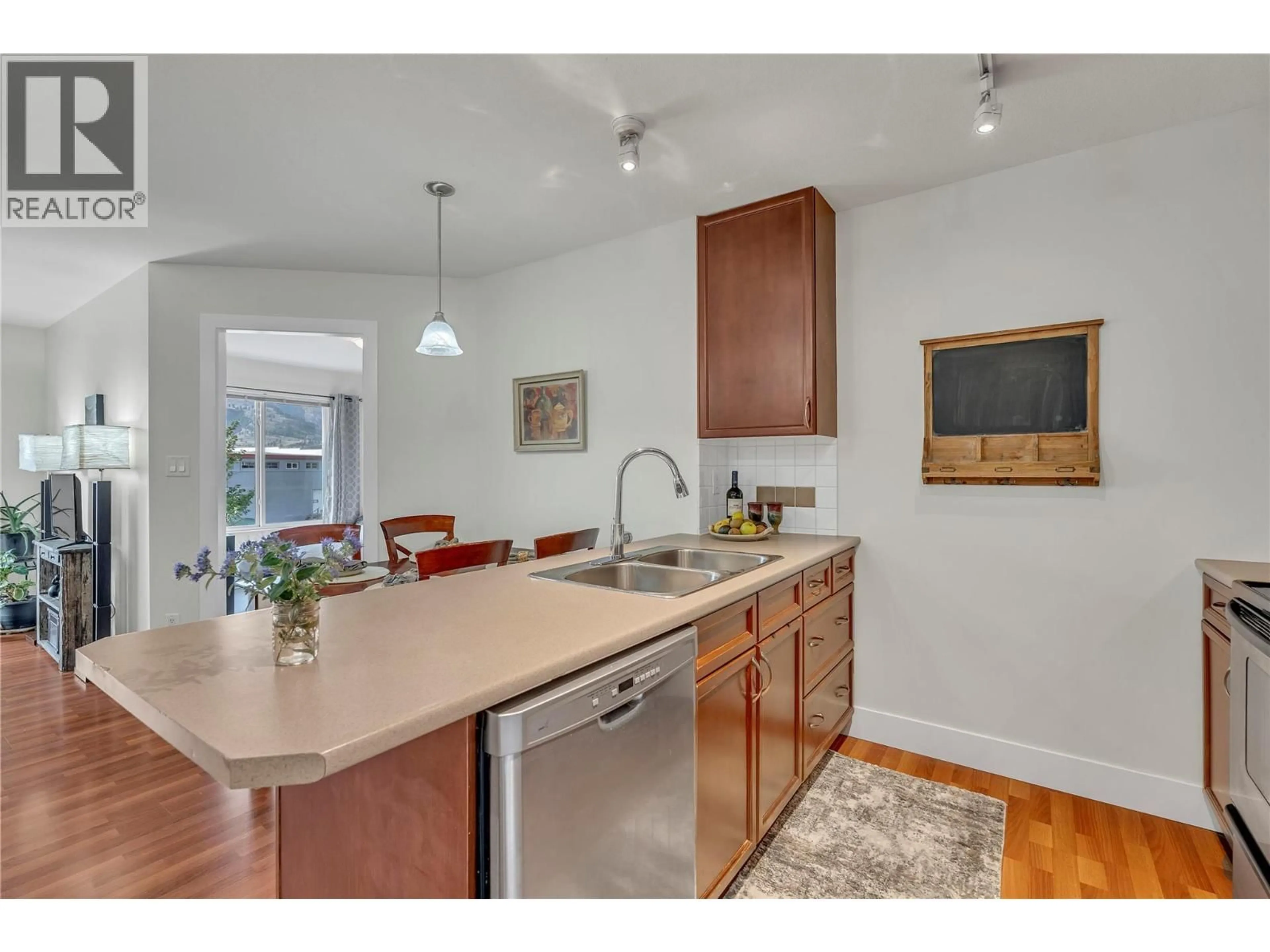 Open concept kitchen, unknown for 216 - 246 HASTINGS AVENUE, Penticton British Columbia V2A2V6