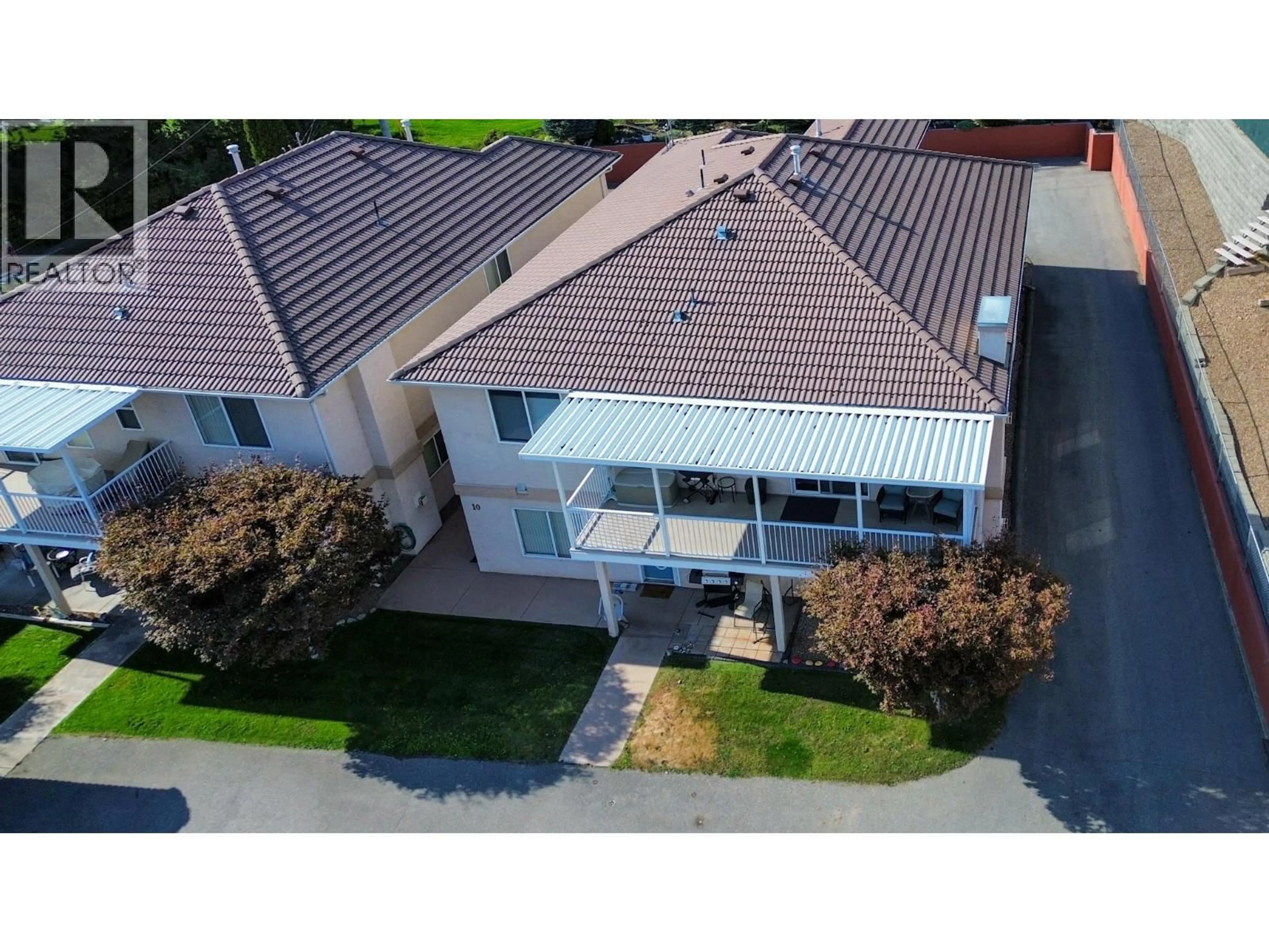 A pic from outside/outdoor area/front of a property/back of a property/a pic from drone, street for 11 - 2 ROYAL ANN COURT, Osoyoos British Columbia V0H1V2