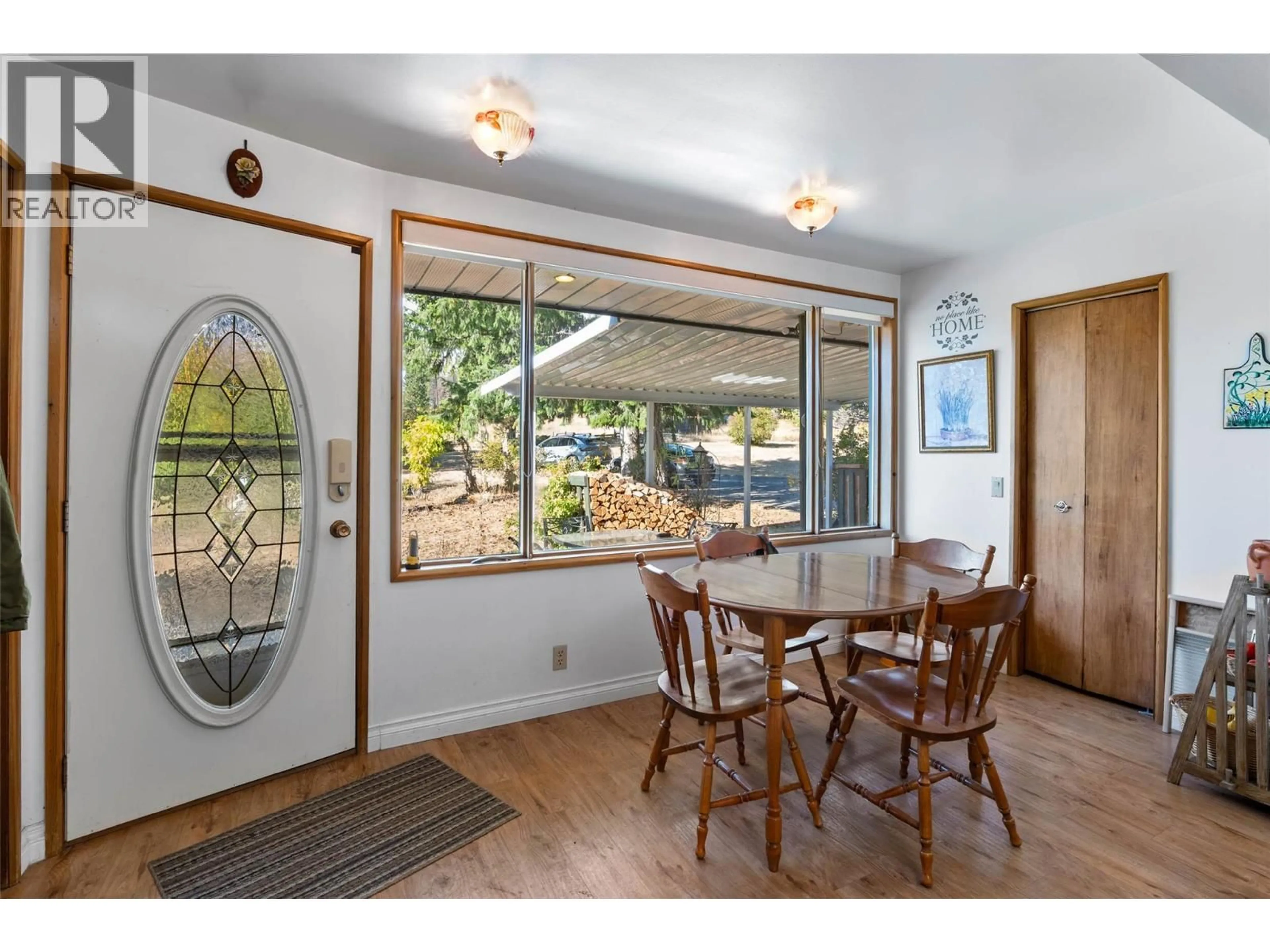 Dining room, unknown for 1722 LEE CREEK DRIVE, Lee Creek British Columbia V0E1M4