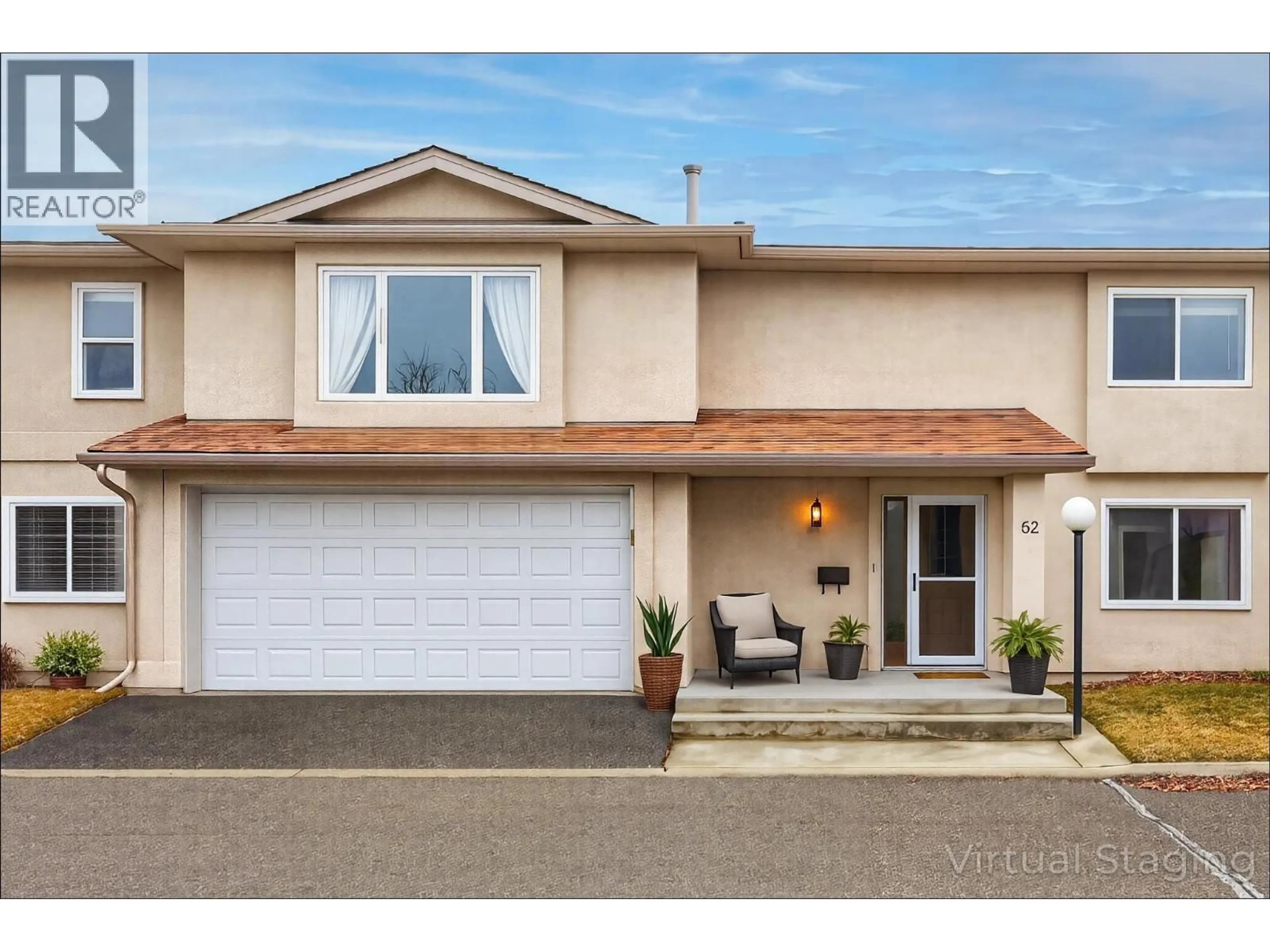 Home with vinyl exterior material, street for 32 - 1950 BRAEVIEW PLACE, Kamloops British Columbia V1S1R8