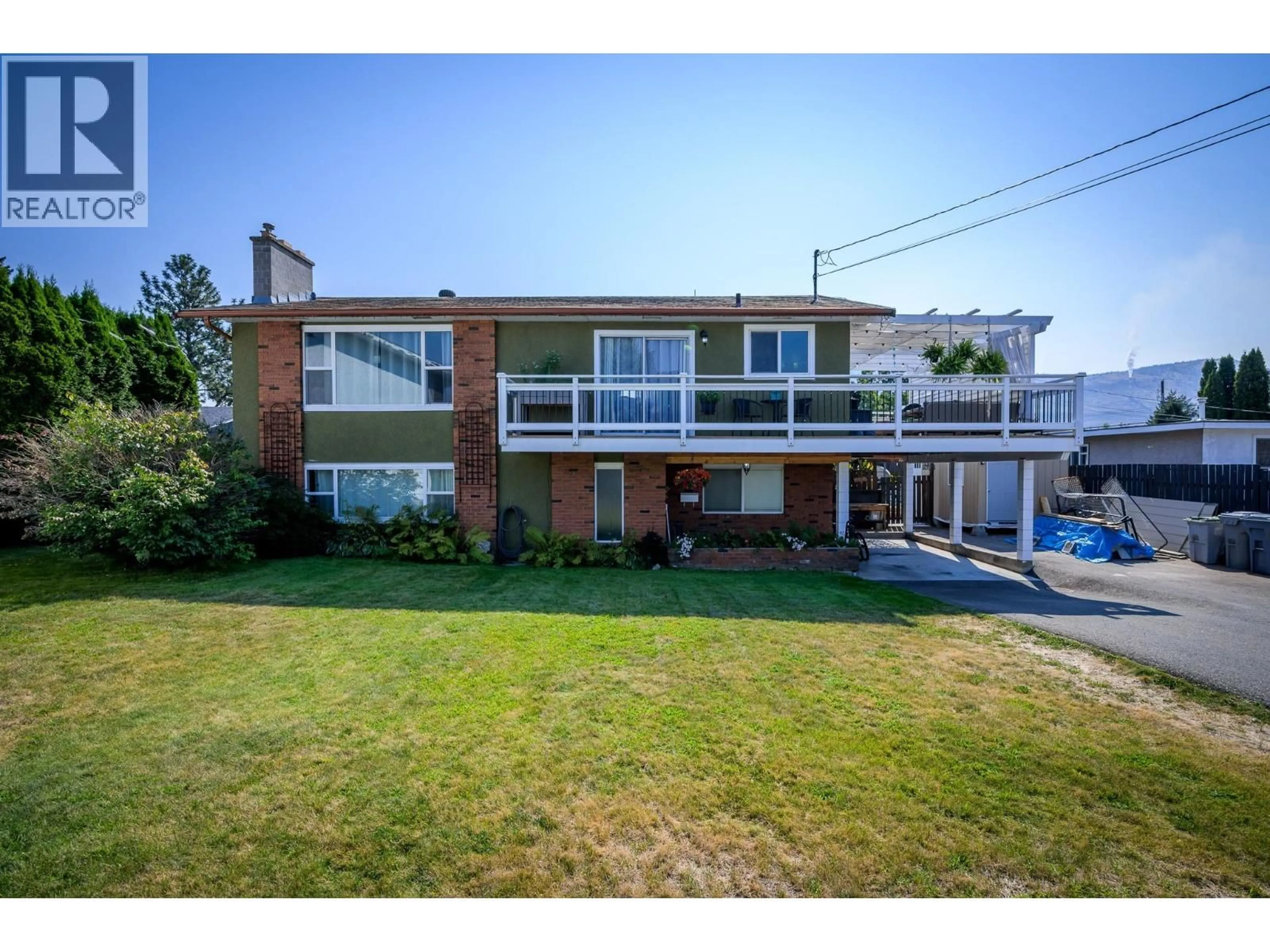 A pic from outside/outdoor area/front of a property/back of a property/a pic from drone, street for 1795 DELNOR CRESCENT, Kamloops British Columbia V2B4H9
