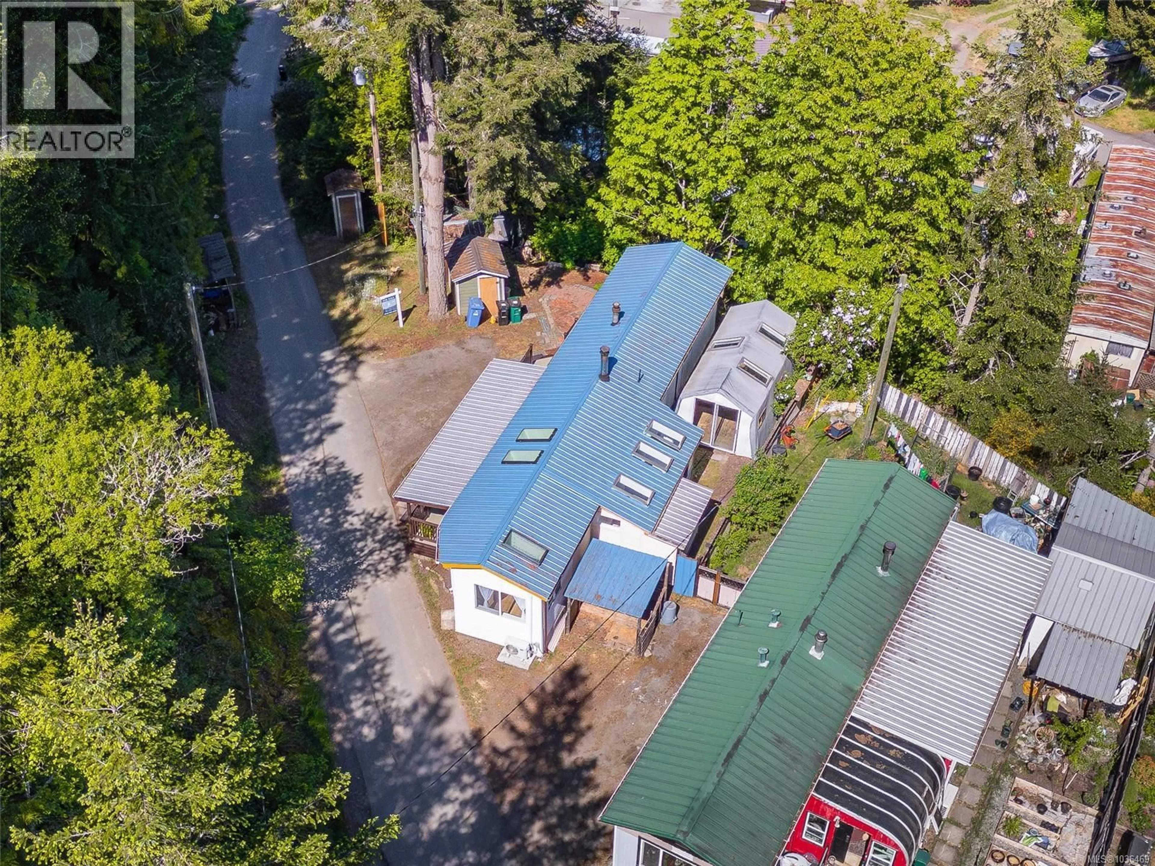 A pic from outside/outdoor area/front of a property/back of a property/a pic from drone, unknown for 36C - 1120 SHAWNIGAN-MILL BAY ROAD, Mill Bay British Columbia V8H1G8