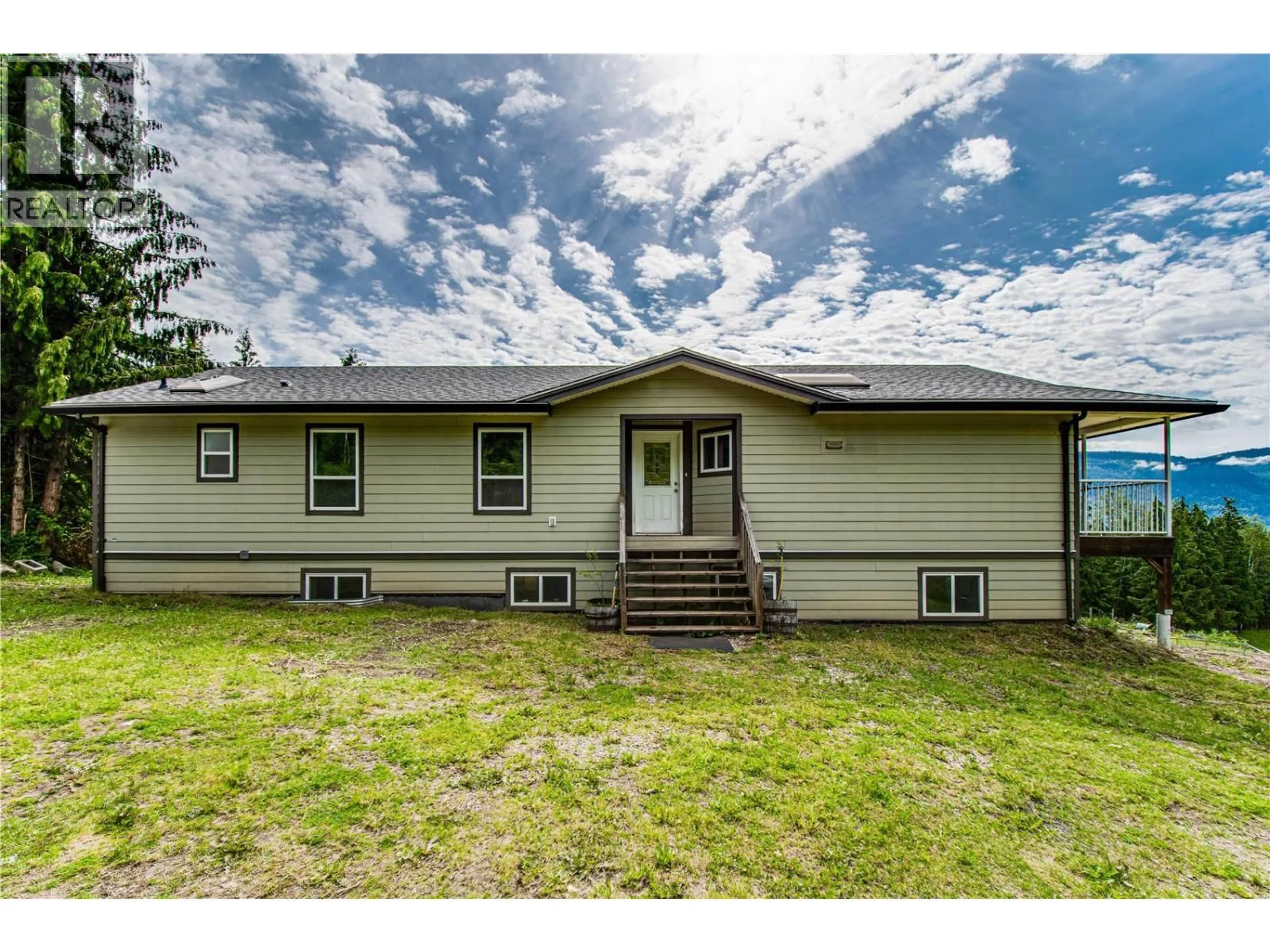 A pic from outside/outdoor area/front of a property/back of a property/a pic from drone, unknown for 31 VIOLET ROAD, Grindrod British Columbia V0E1Y0