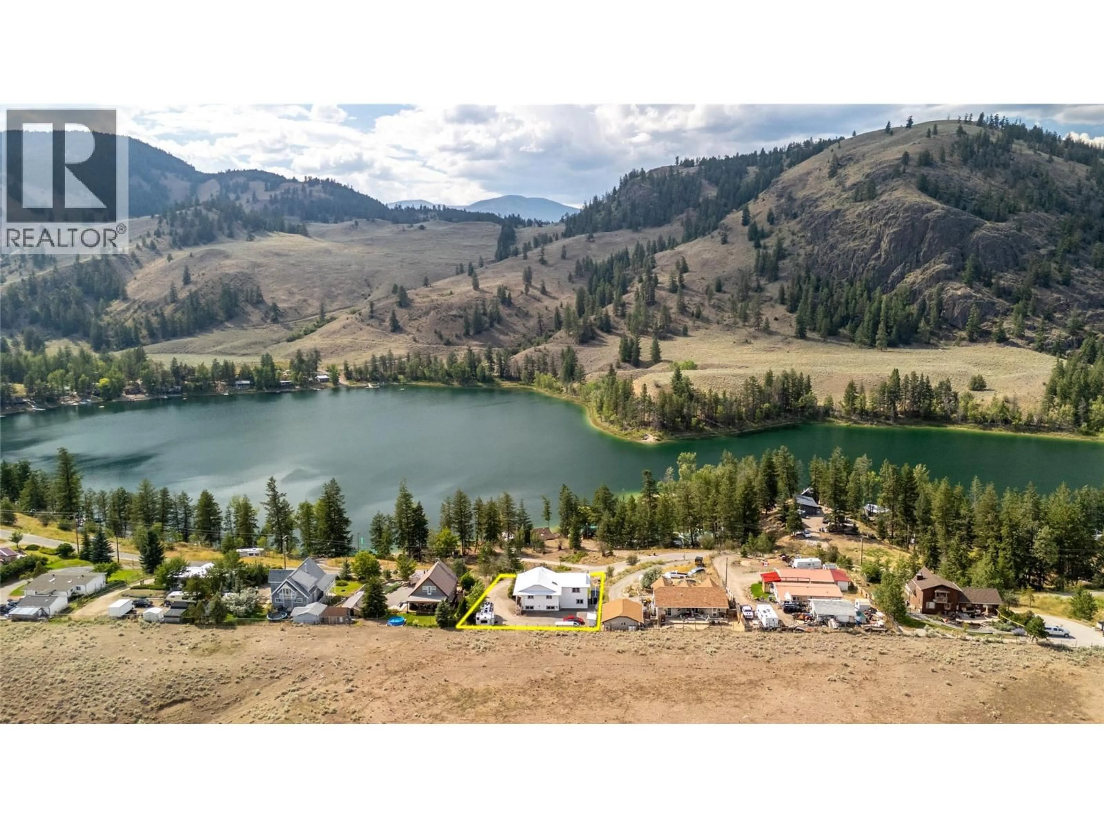 A pic from outside/outdoor area/front of a property/back of a property/a pic from drone, water/lake/river/ocean view for 285 WESTVIEW ROAD, Kaleden British Columbia V0H1K0