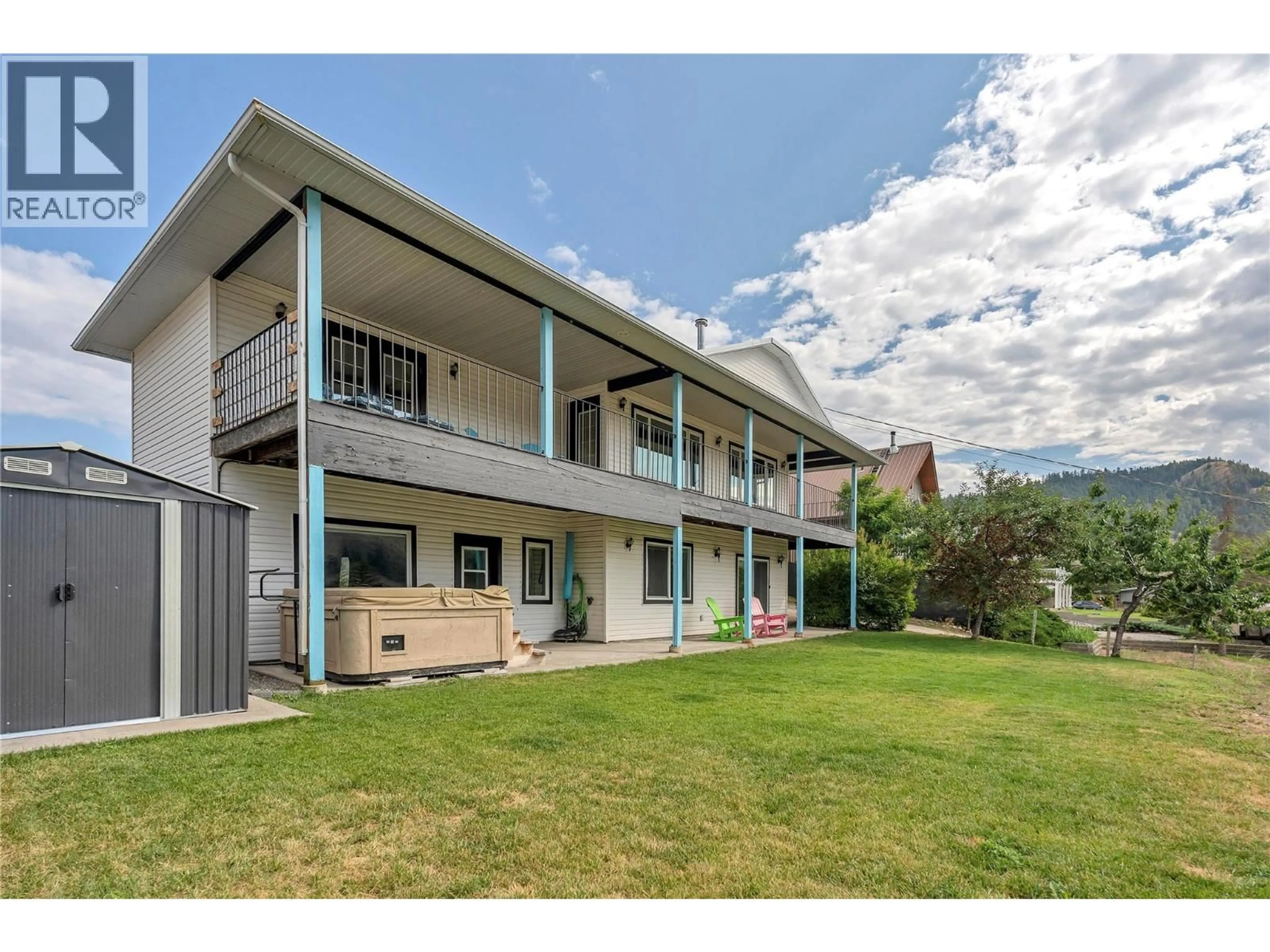 A pic from outside/outdoor area/front of a property/back of a property/a pic from drone, mountain view for 285 WESTVIEW ROAD, Kaleden British Columbia V0H1K0